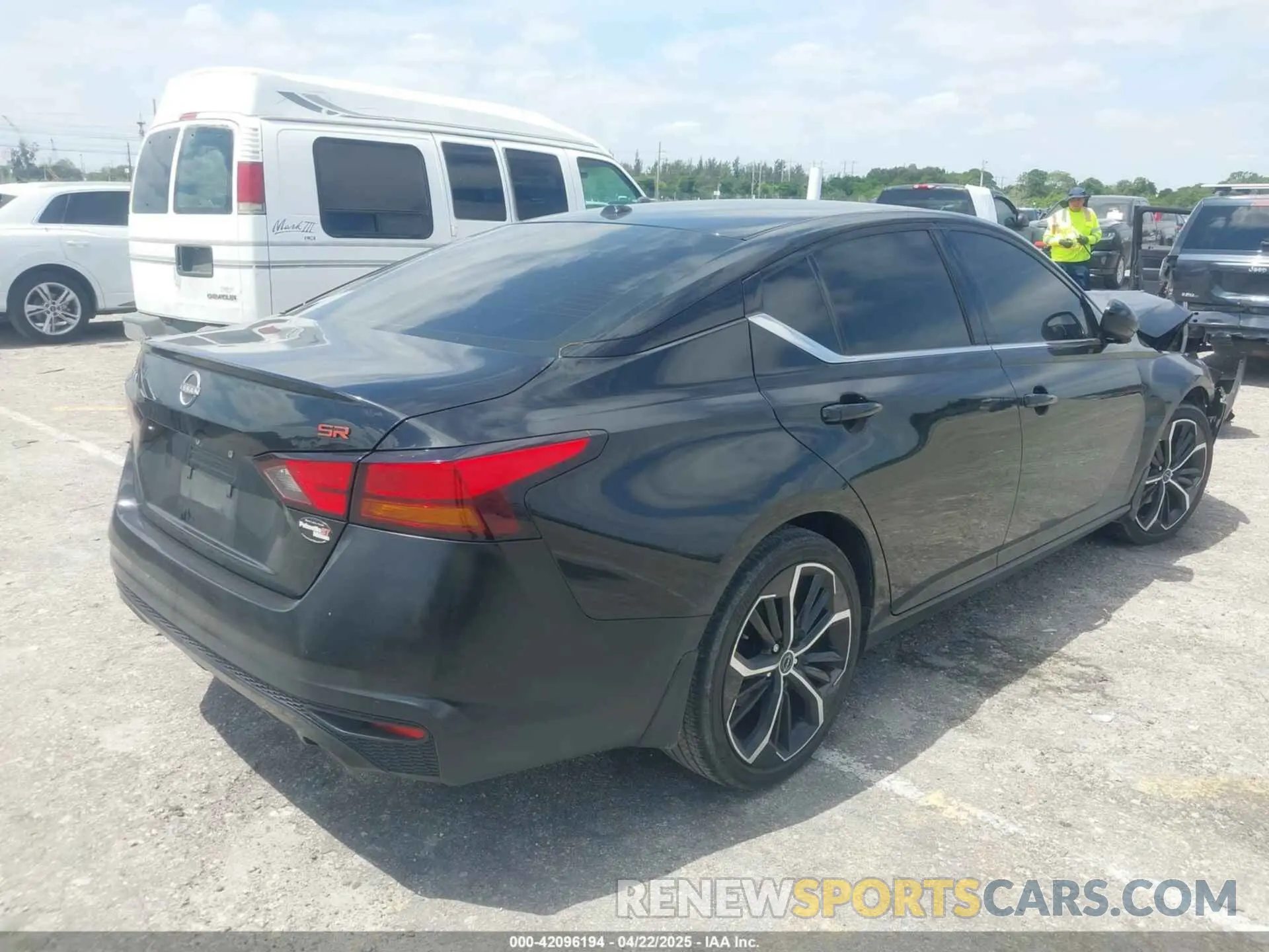 4 fotografías del automóvil dañado 1N4BL4CV8RN312278 NISSAN ALTIMA 2024