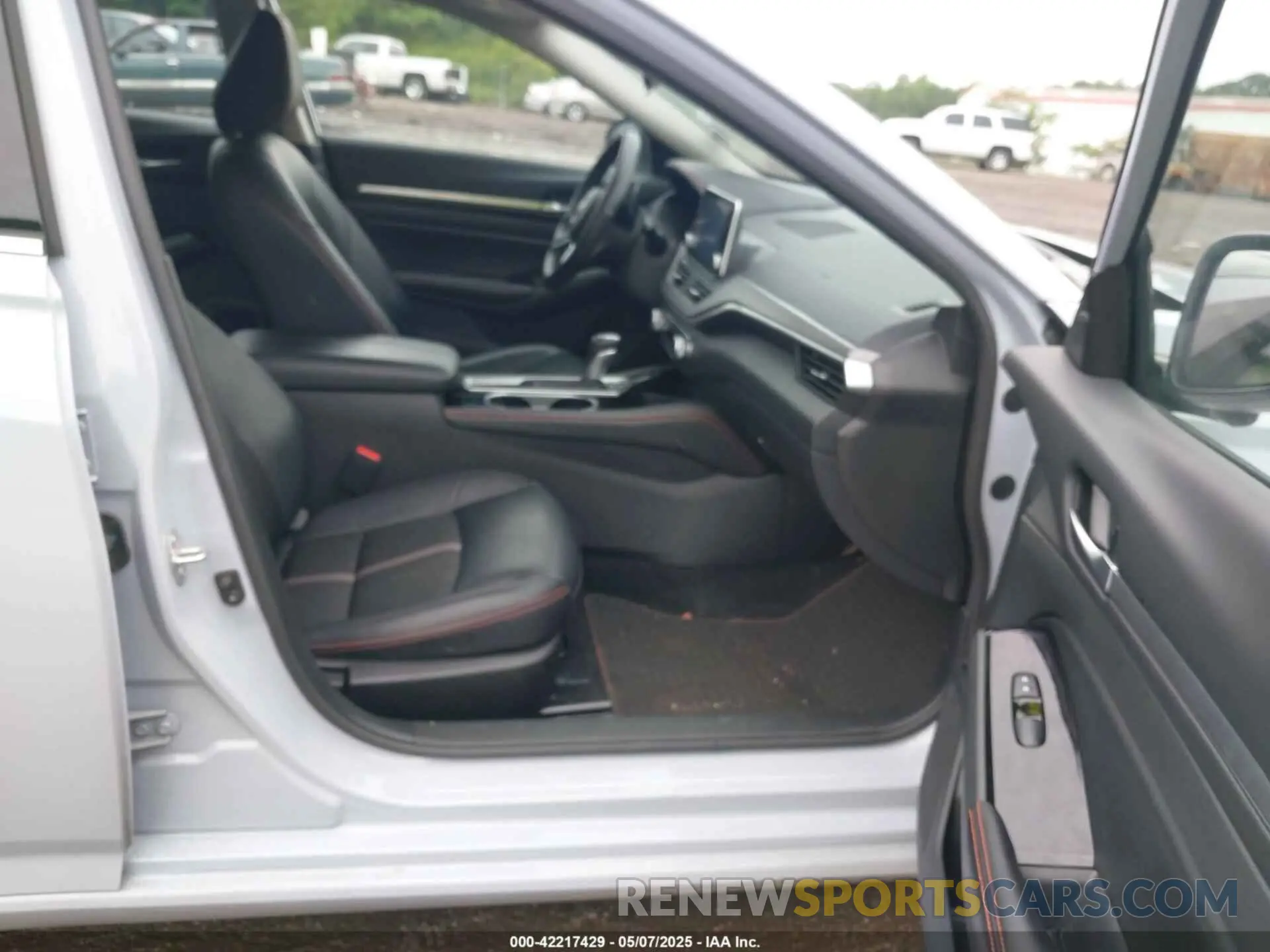 5 fotografías del automóvil dañado 1N4BL4CV9RN357679 NISSAN ALTIMA 2024
