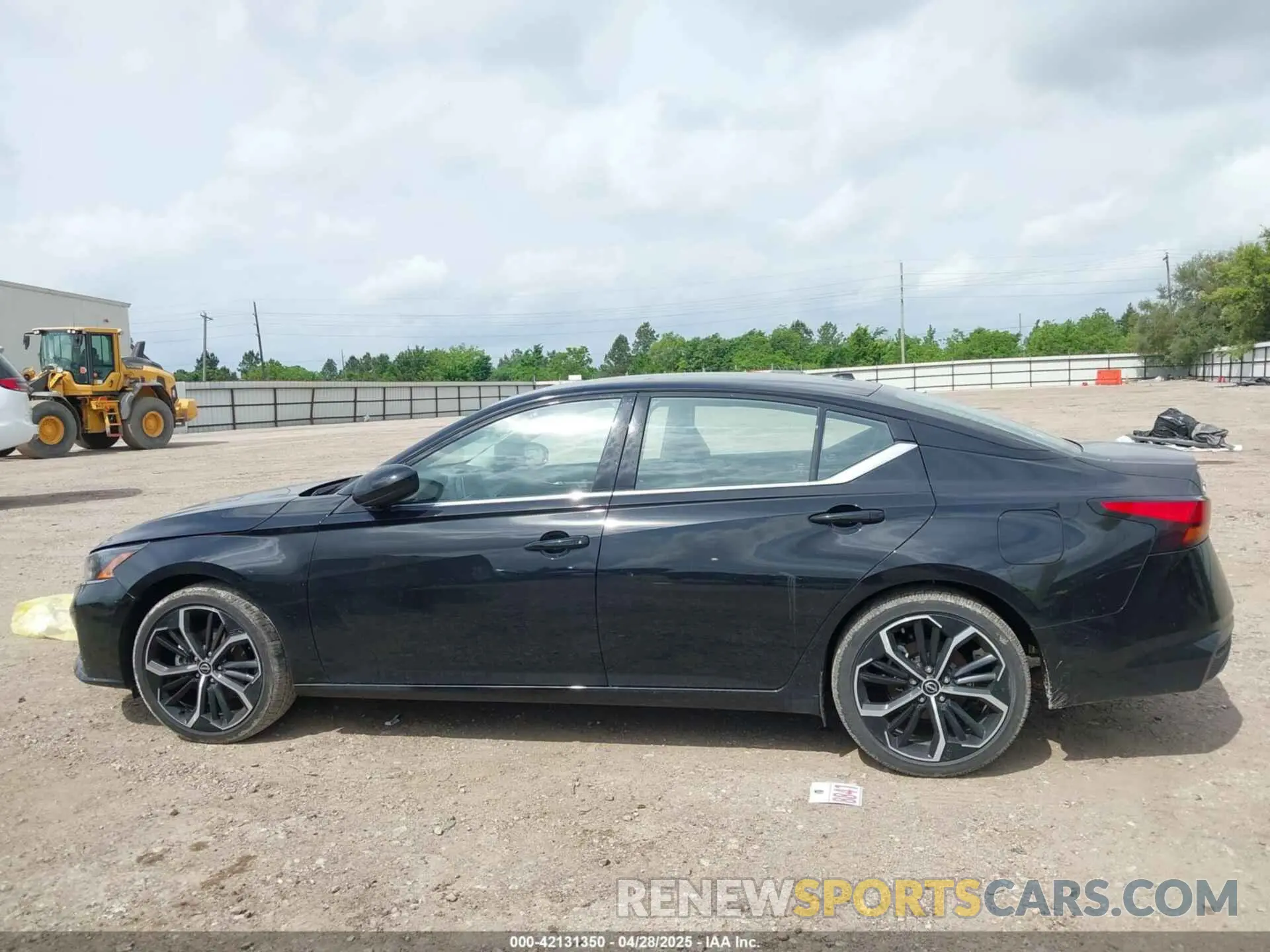 14 fotografías del automóvil dañado 1N4BL4CV9RN373526 NISSAN ALTIMA 2024