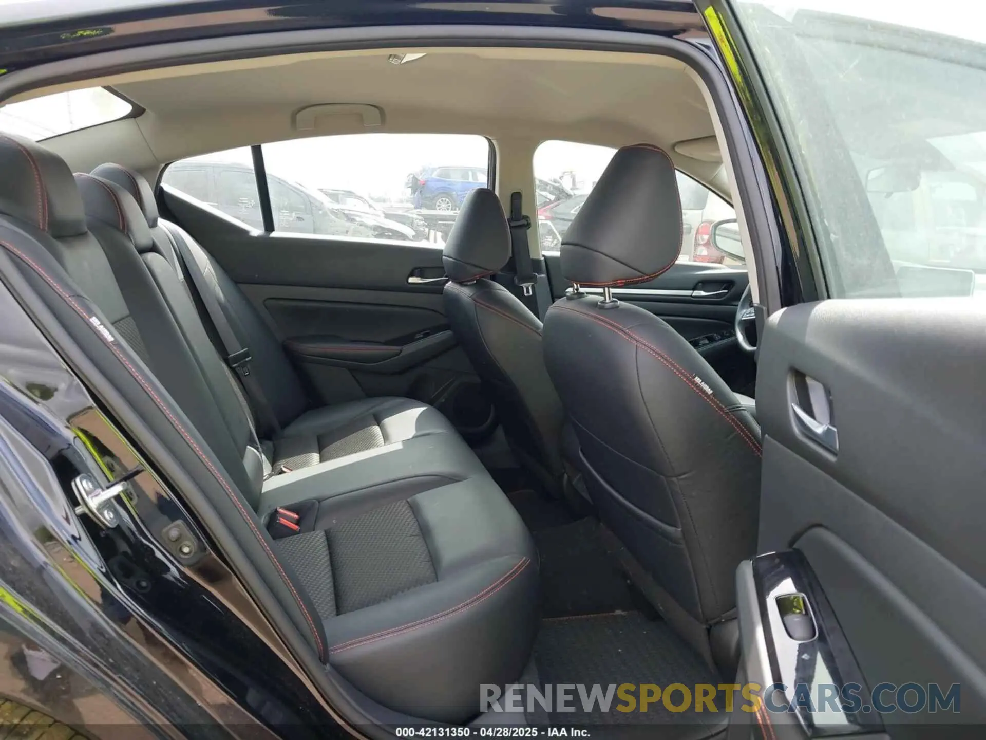 8 fotografías del automóvil dañado 1N4BL4CV9RN373526 NISSAN ALTIMA 2024
