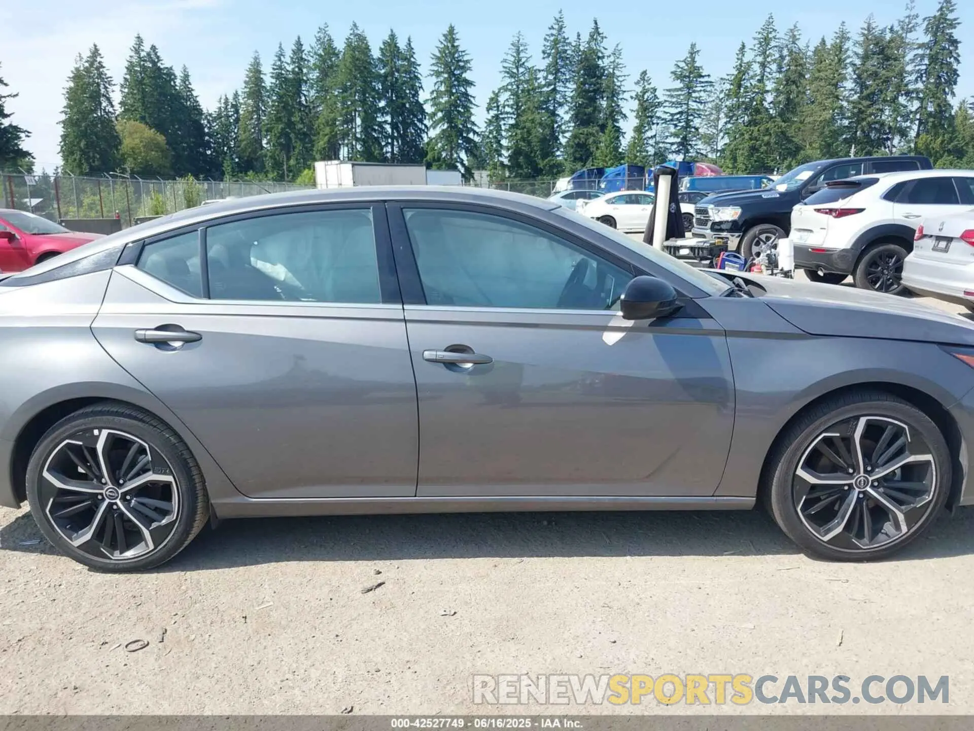 13 fotografías del automóvil dañado 1N4BL4CV9RN388818 NISSAN ALTIMA 2024