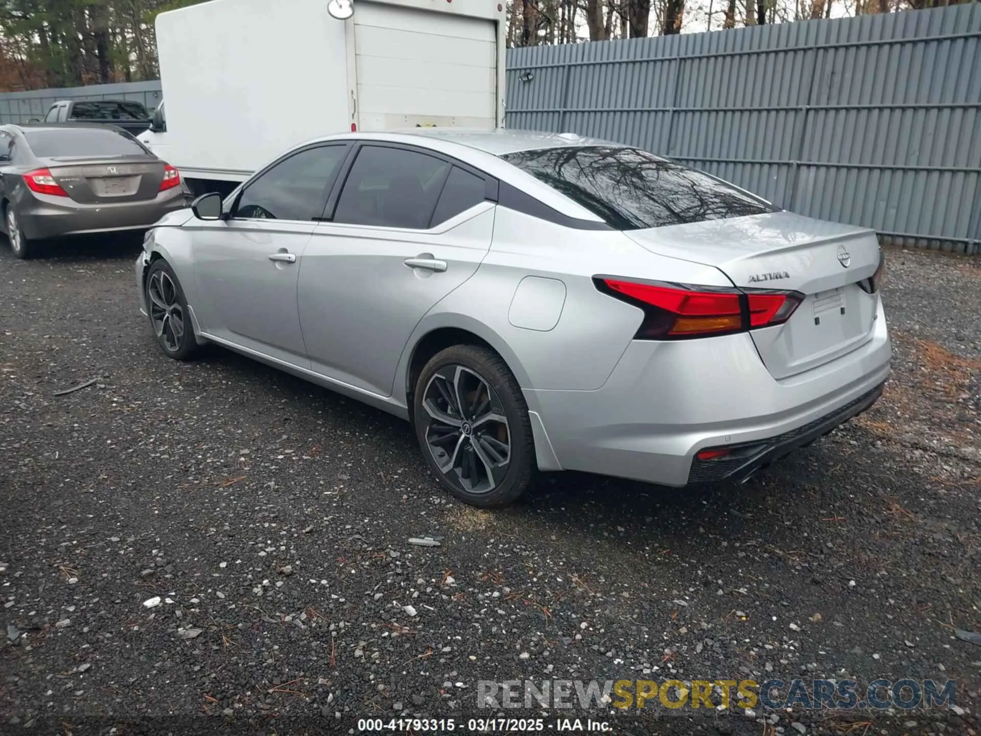 3 fotografías del automóvil dañado 1N4BL4CW4RN403444 NISSAN ALTIMA 2024