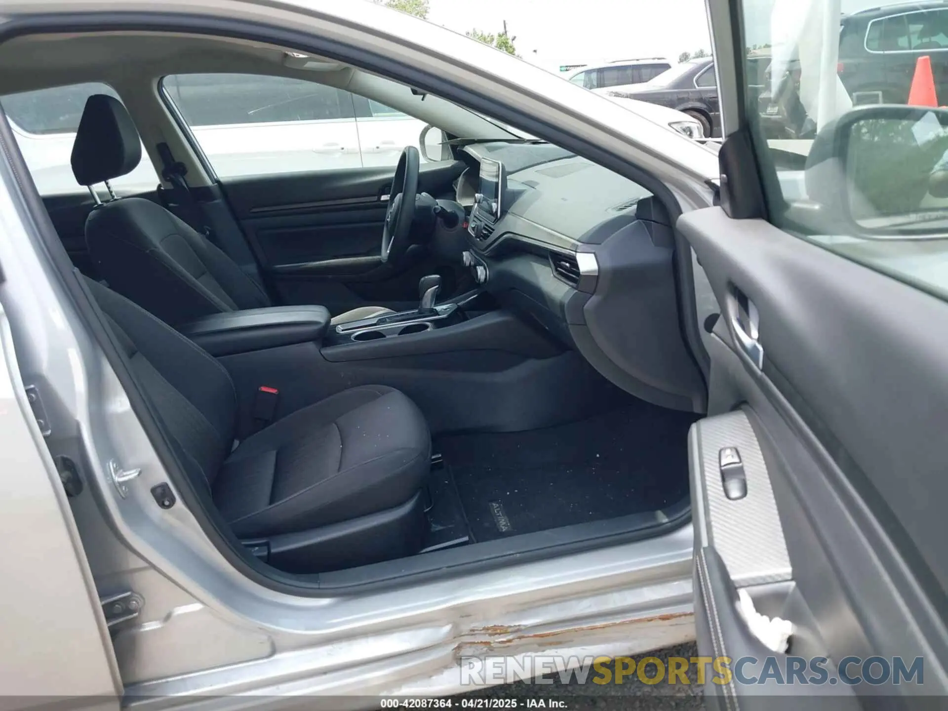 5 fotografías del automóvil dañado 1N4BL4DV2RN304319 NISSAN ALTIMA 2024