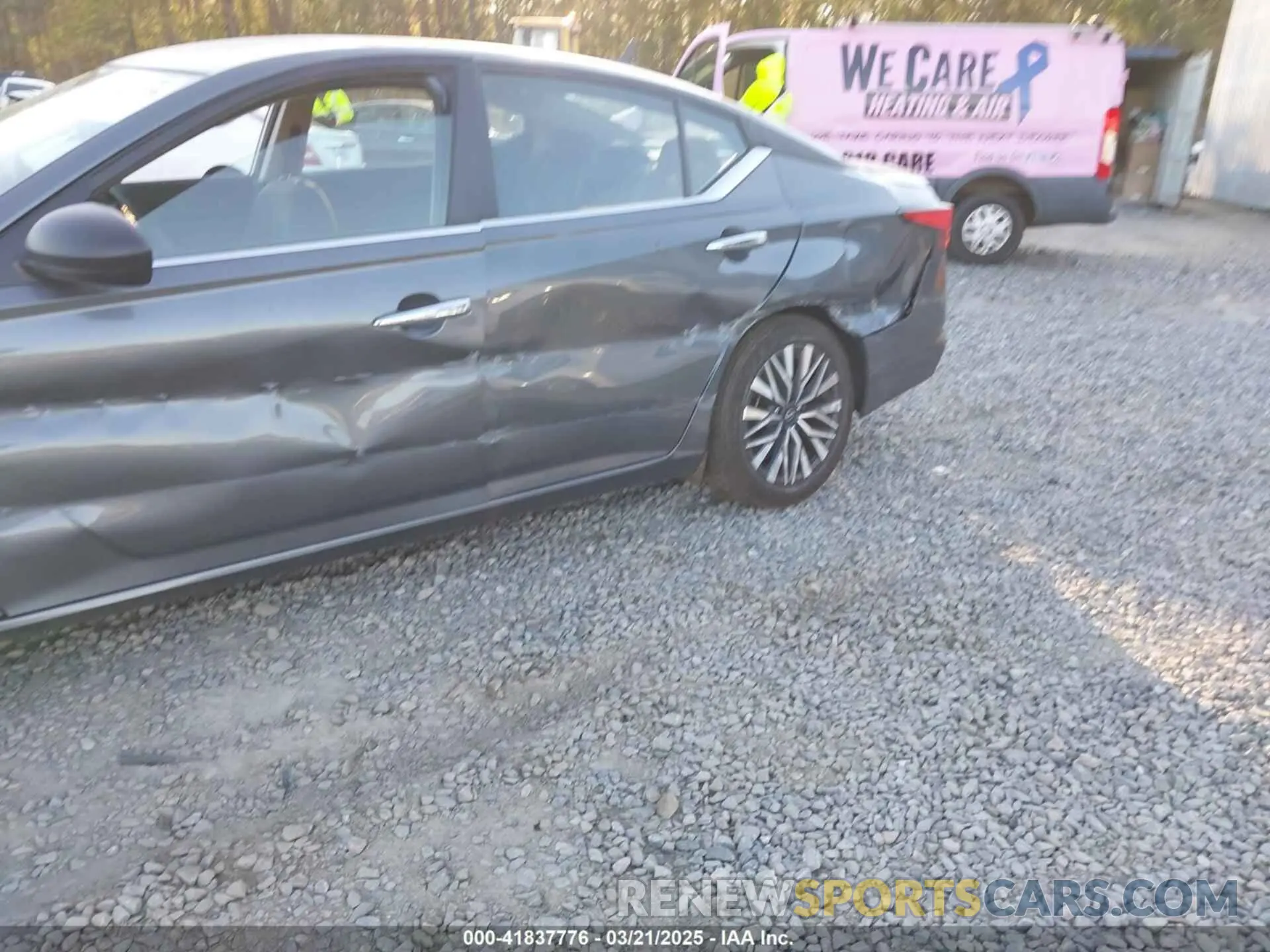 17 fotografías del automóvil dañado 1N4BL4DV4RN356549 NISSAN ALTIMA 2024
