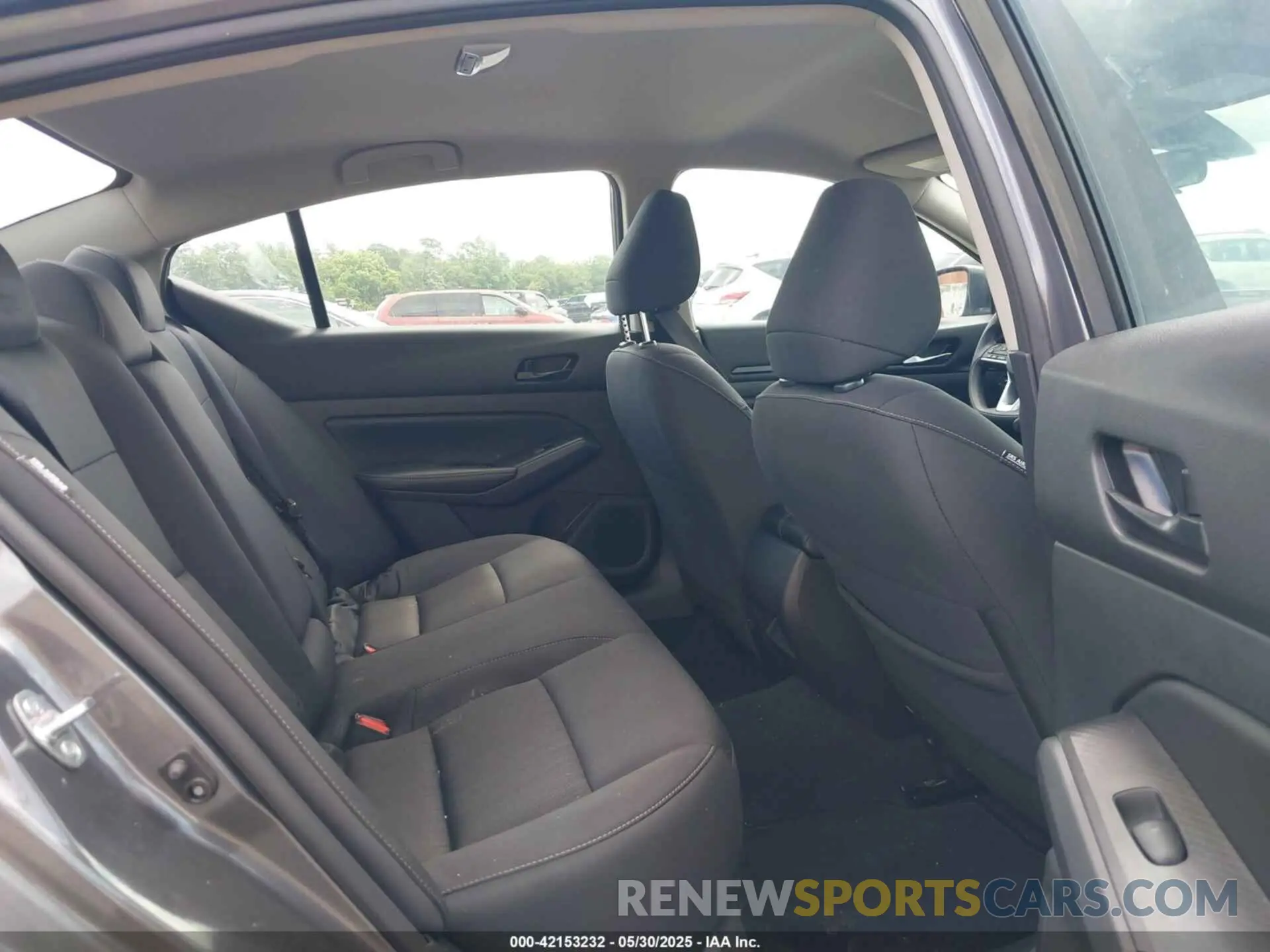8 fotografías del automóvil dañado 1N4BL4DV5RN370783 NISSAN ALTIMA 2024