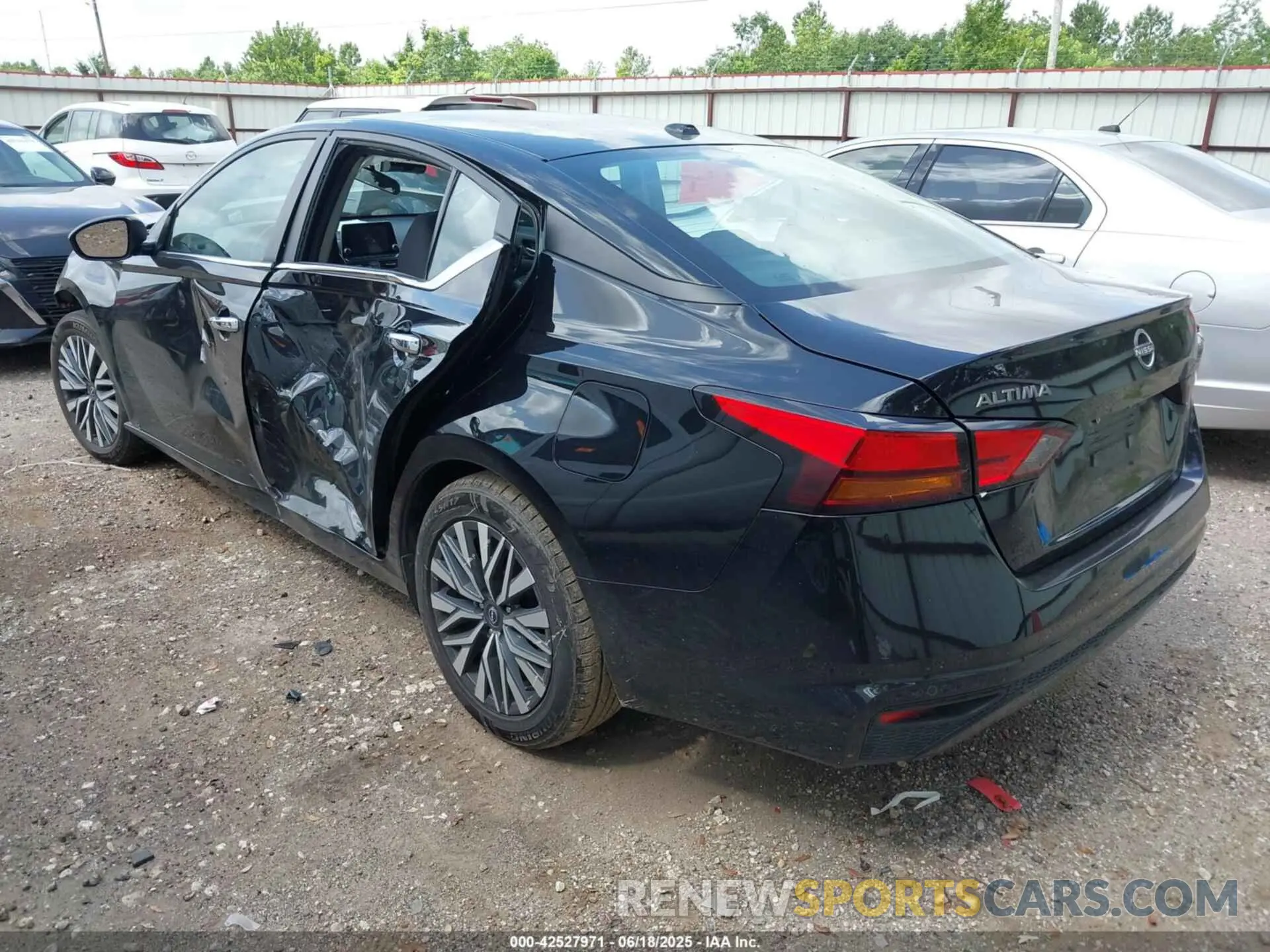 3 fotografías del automóvil dañado 1N4BL4DV5RN383369 NISSAN ALTIMA 2024