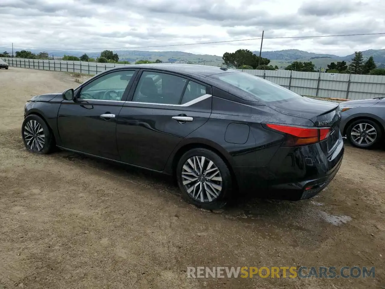 2 fotografías del automóvil dañado 1N4BL4DV6RN307031 NISSAN ALTIMA 2024