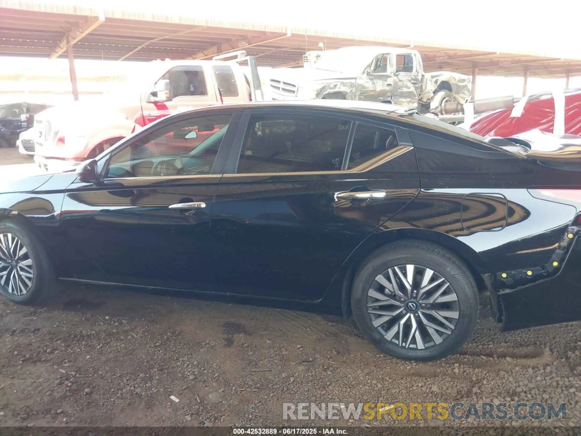 14 fotografías del automóvil dañado 1N4BL4DV7RN326445 NISSAN ALTIMA 2024