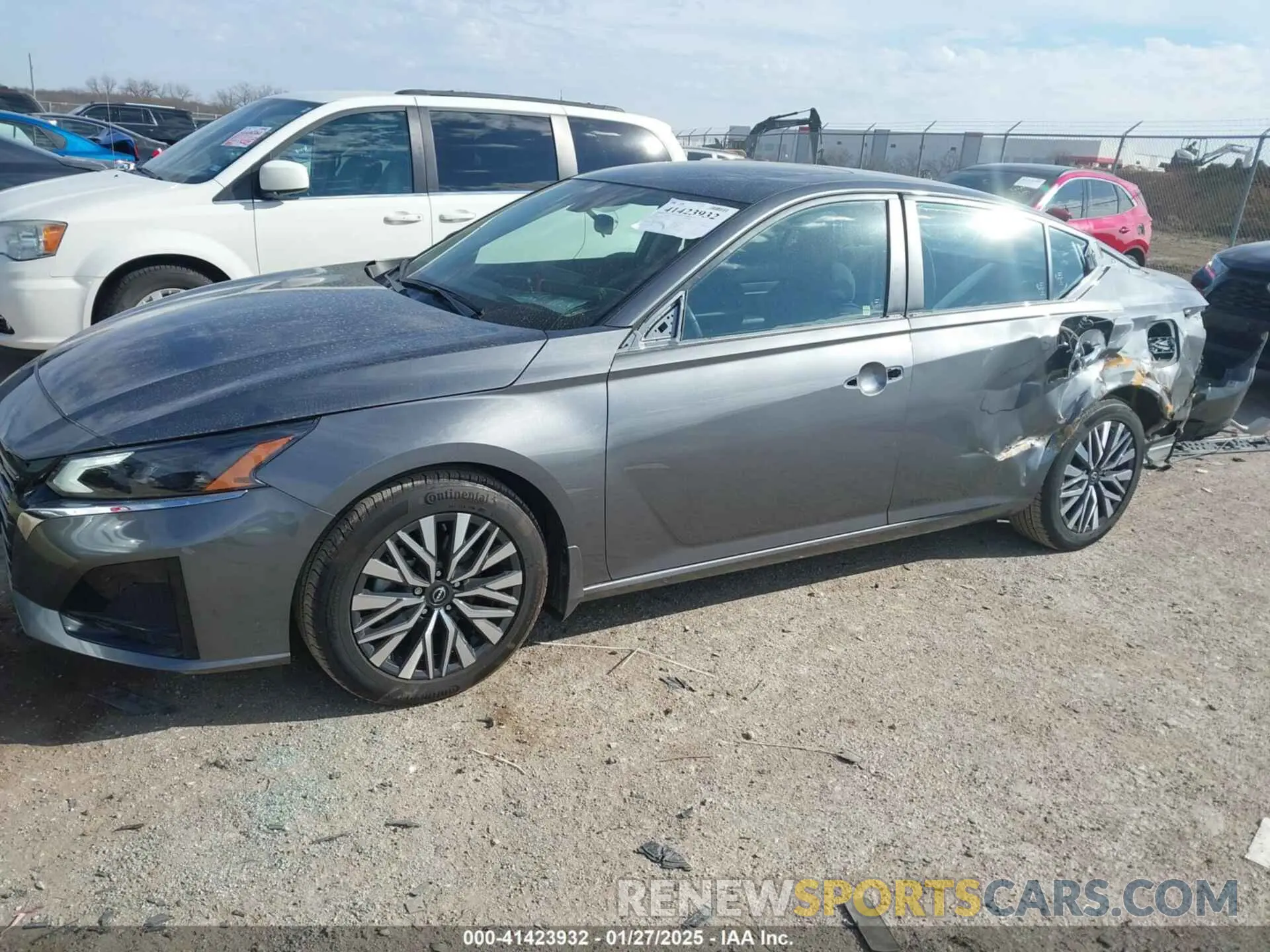 2 fotografías del automóvil dañado 1N4BL4DV7RN327708 NISSAN ALTIMA 2024