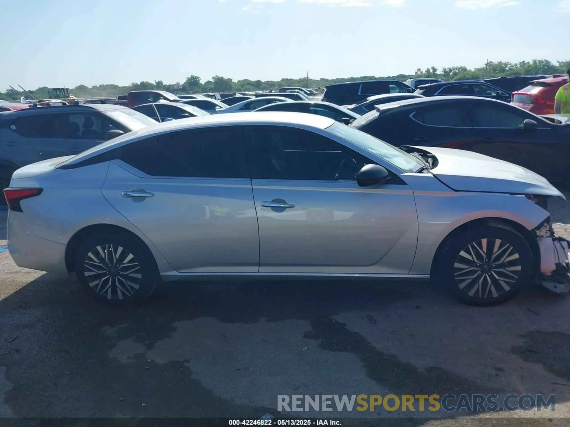 13 fotografías del automóvil dañado 1N4BL4DV7RN361535 NISSAN ALTIMA 2024