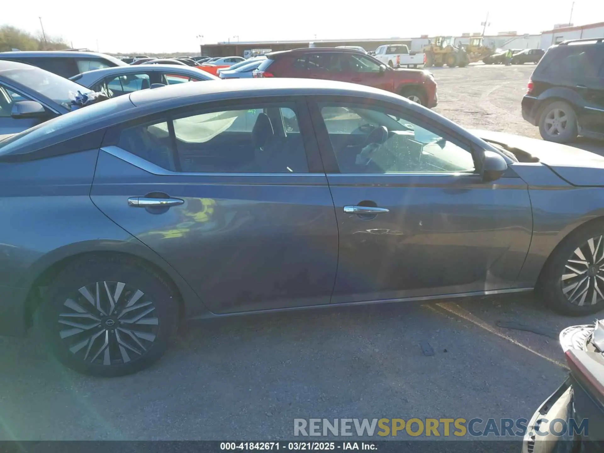 14 fotografías del automóvil dañado 1N4BL4DV8RN313428 NISSAN ALTIMA 2024