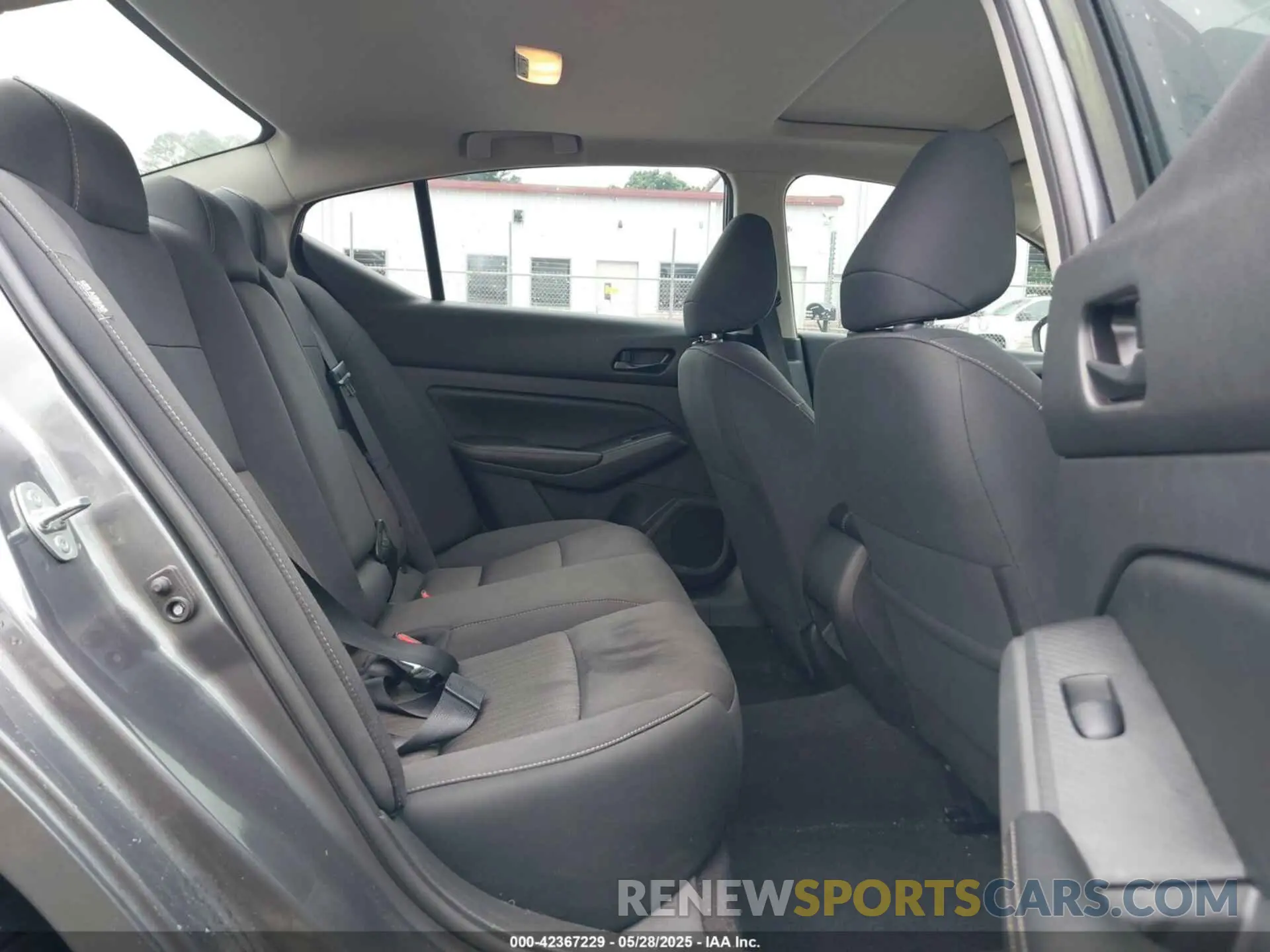 8 fotografías del automóvil dañado 1N4BL4DV8RN333100 NISSAN ALTIMA 2024
