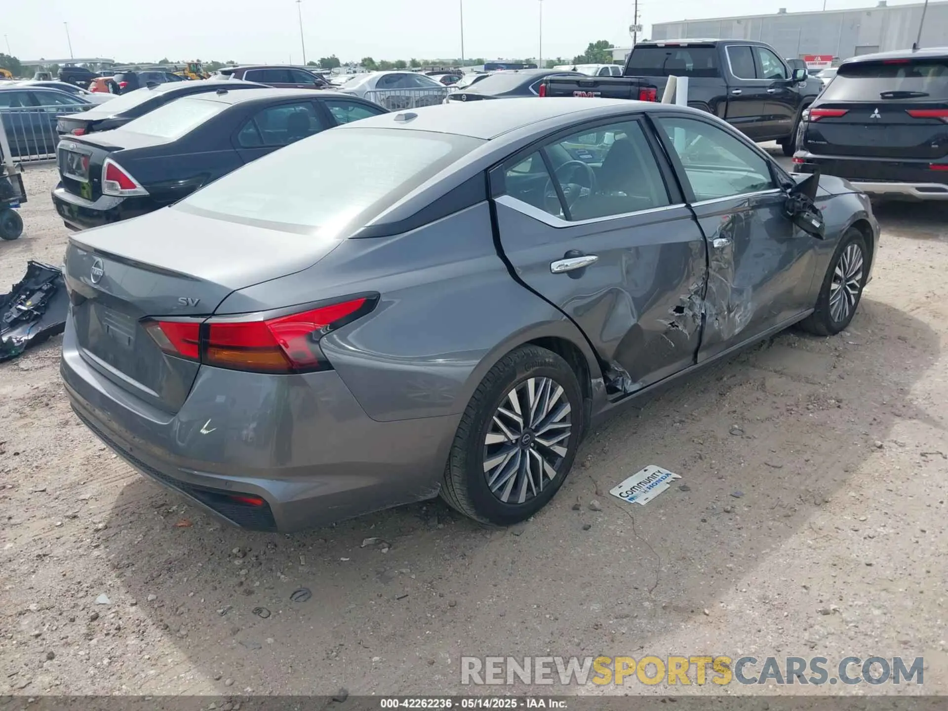 4 fotografías del automóvil dañado 1N4BL4DV8RN370955 NISSAN ALTIMA 2024