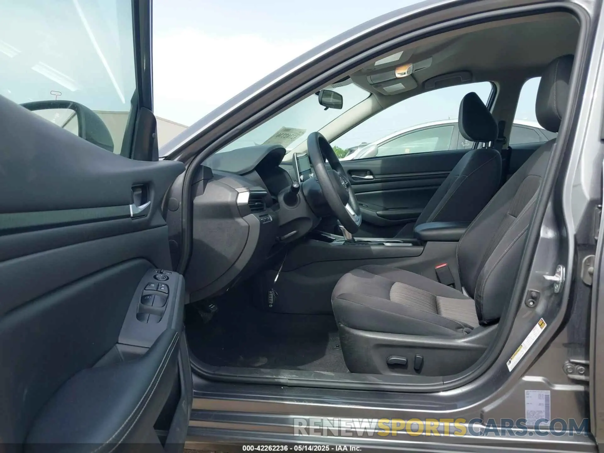 5 fotografías del automóvil dañado 1N4BL4DV8RN370955 NISSAN ALTIMA 2024
