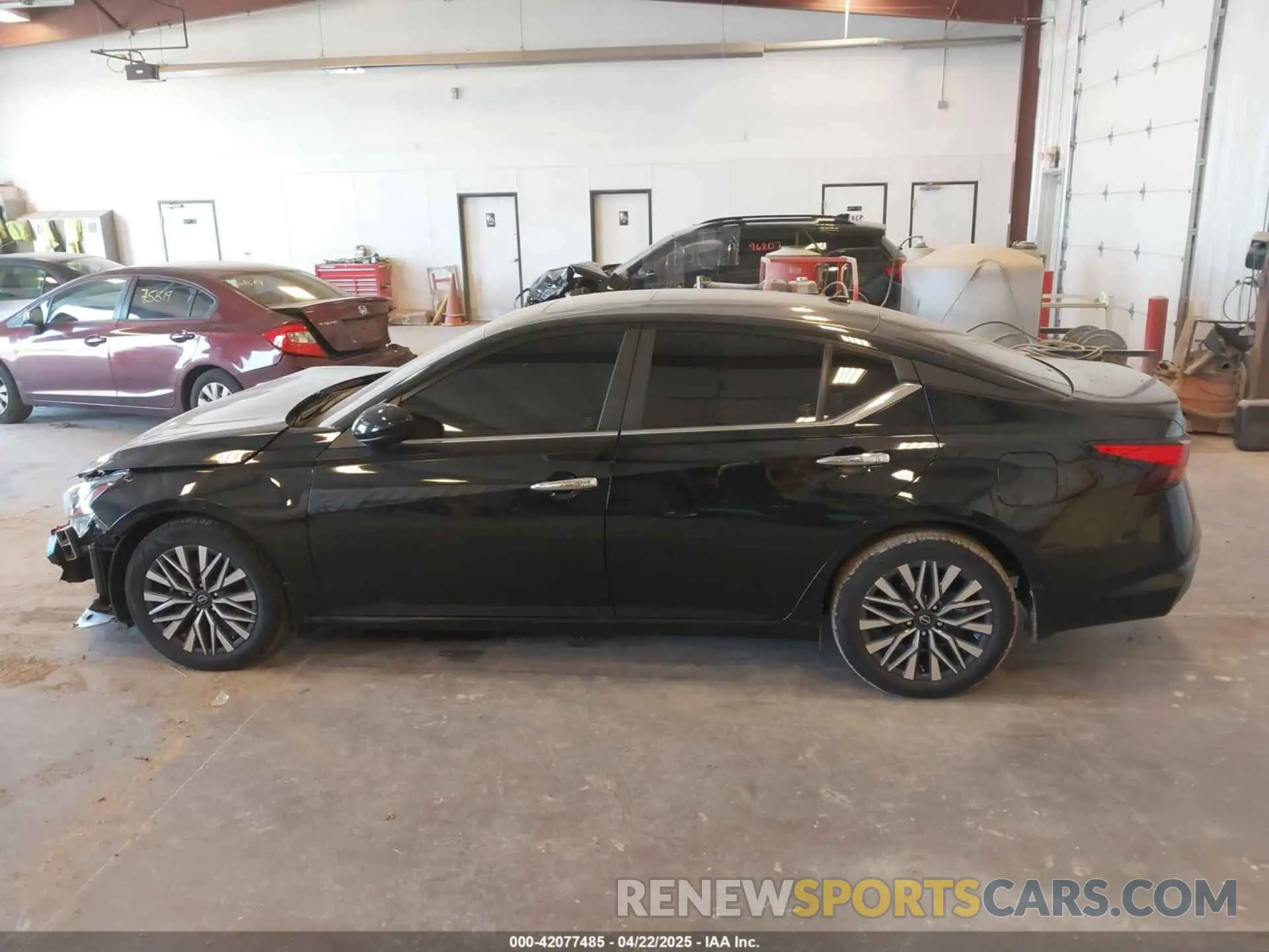 14 fotografías del automóvil dañado 1N4BL4DV8RN436310 NISSAN ALTIMA 2024