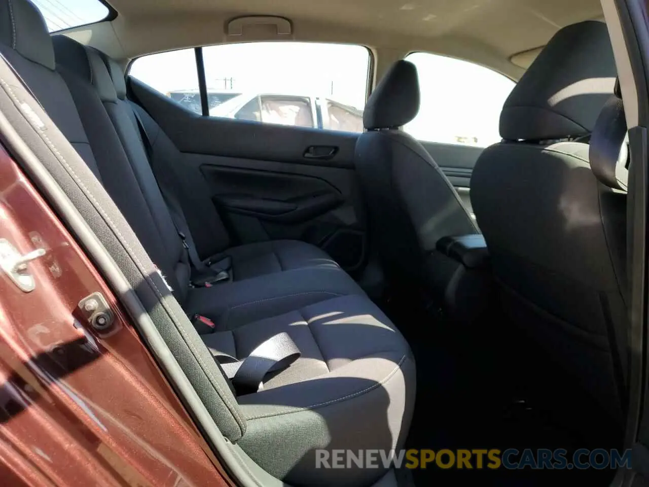 10 fotografías del automóvil dañado 1N4BL4DV9RN309582 NISSAN ALTIMA 2024