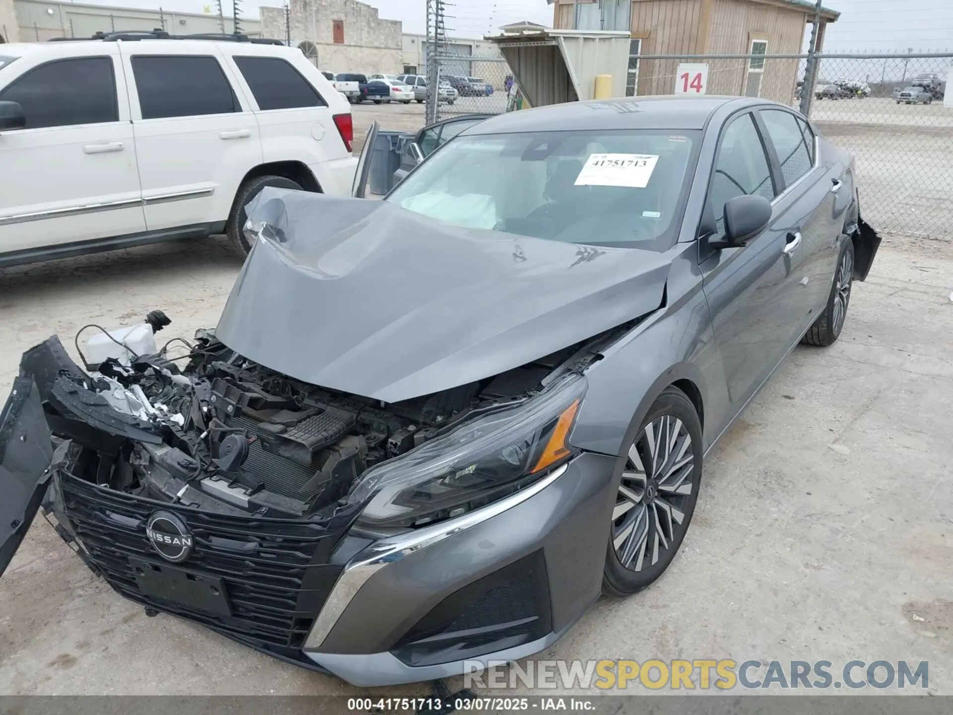 2 fotografías del automóvil dañado 1N4BL4DV9RN354103 NISSAN ALTIMA 2024