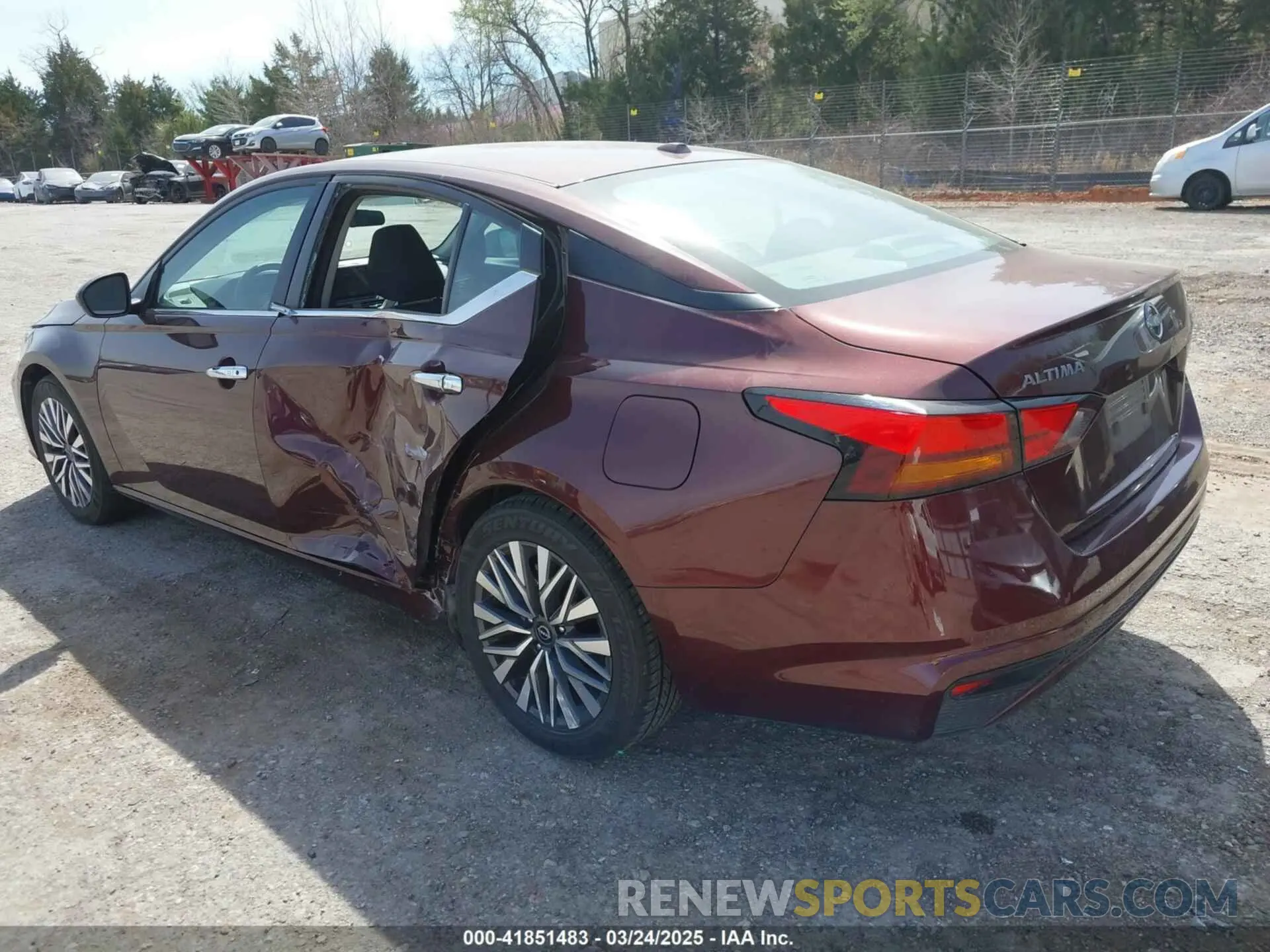 3 fotografías del automóvil dañado 1N4BL4DV9RN372665 NISSAN ALTIMA 2024