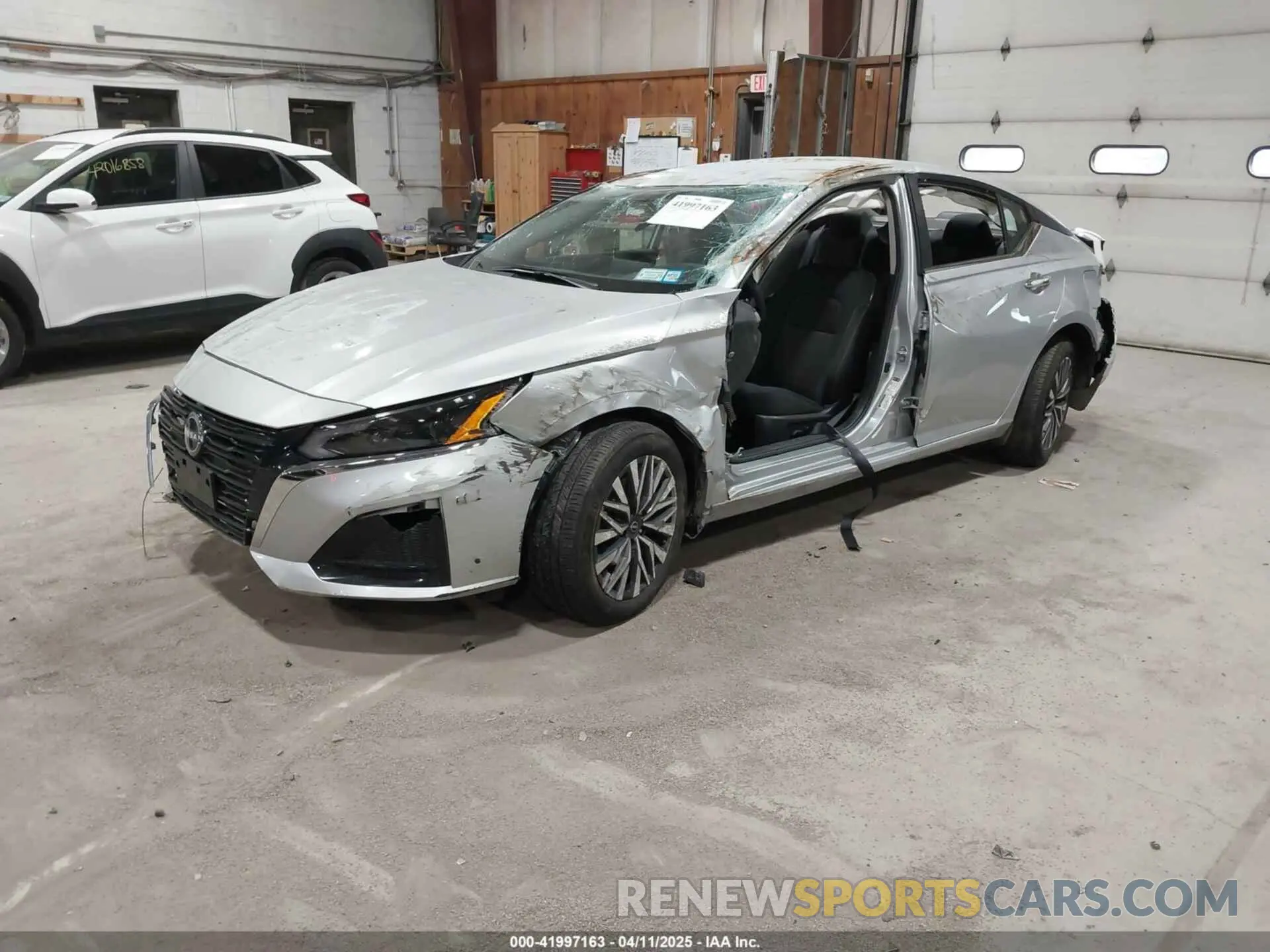 2 fotografías del automóvil dañado 1N4BL4DW3RN401845 NISSAN ALTIMA 2024
