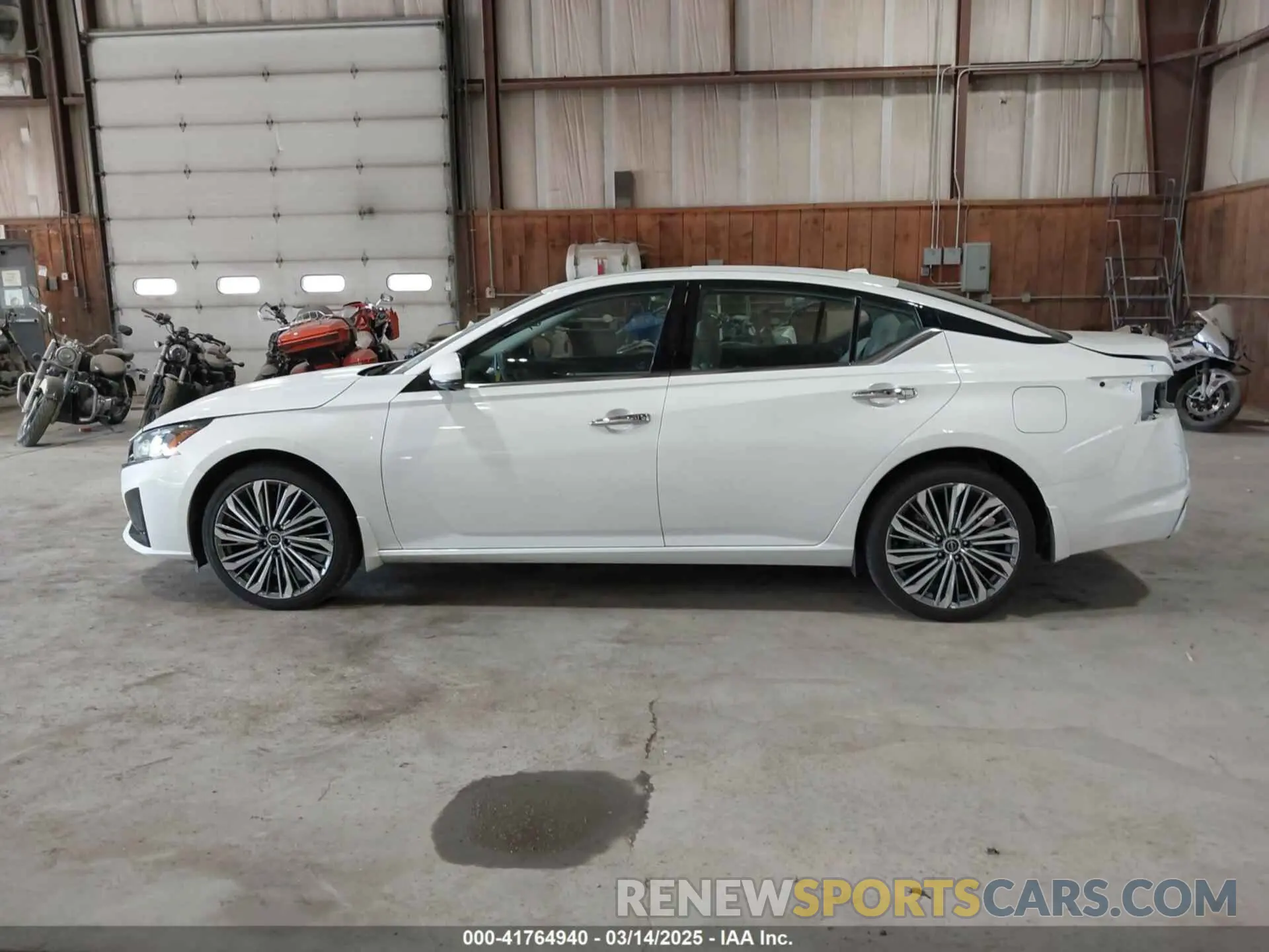 15 fotografías del automóvil dañado 1N4BL4EW3RN414447 NISSAN ALTIMA 2024