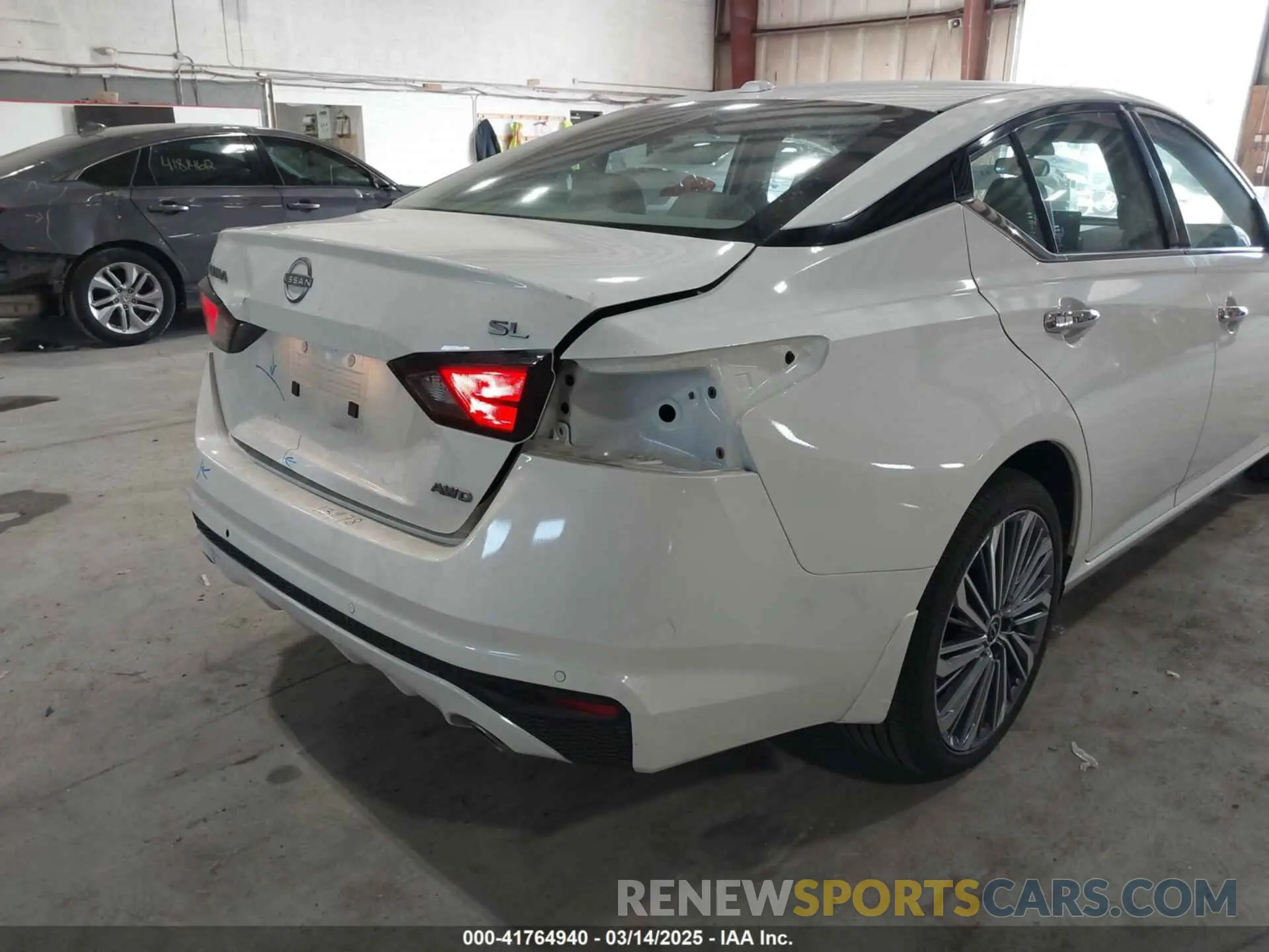 19 fotografías del automóvil dañado 1N4BL4EW3RN414447 NISSAN ALTIMA 2024