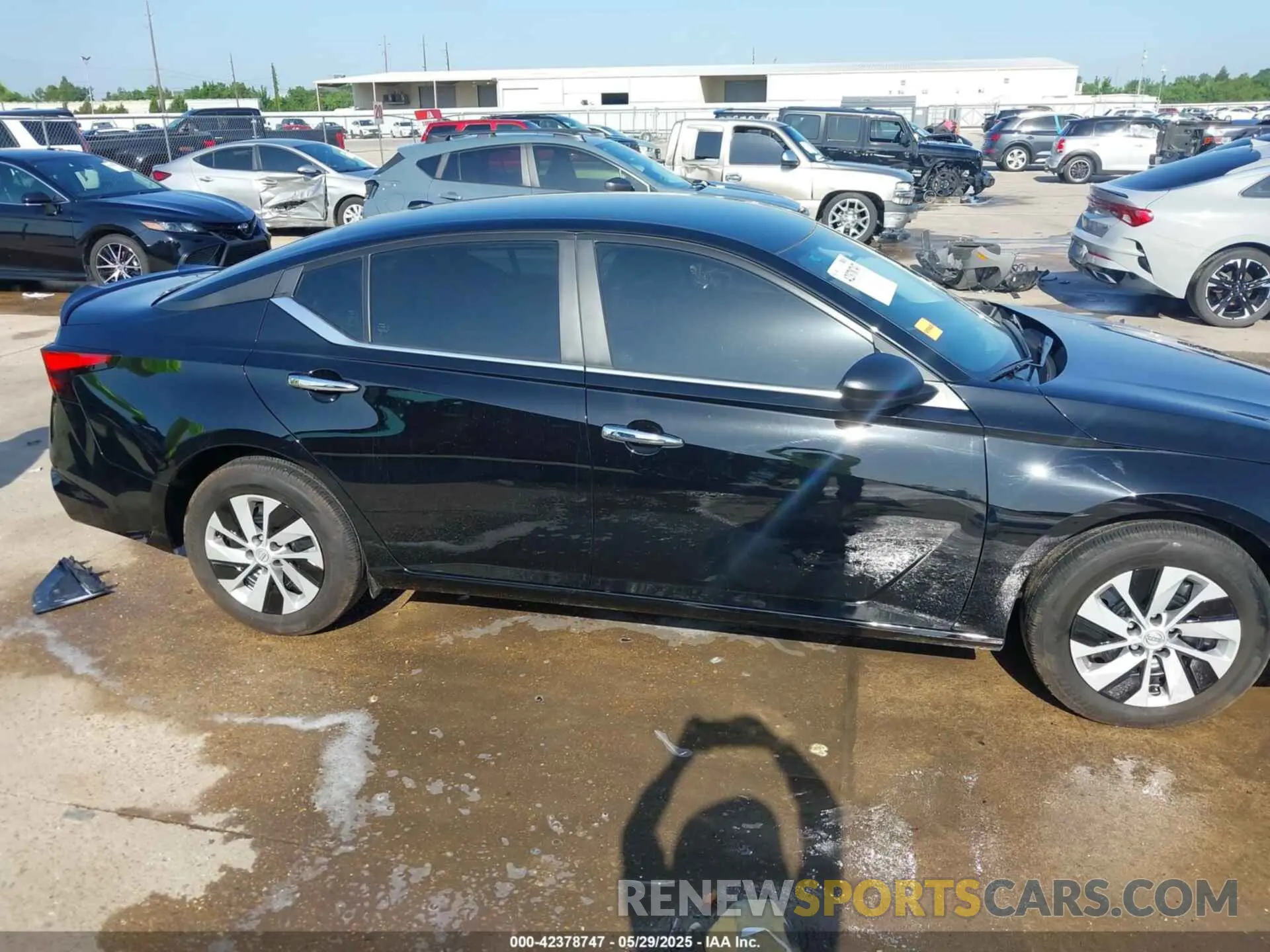 14 fotografías del automóvil dañado 1N4BL4BV0SN317580 NISSAN ALTIMA 2025