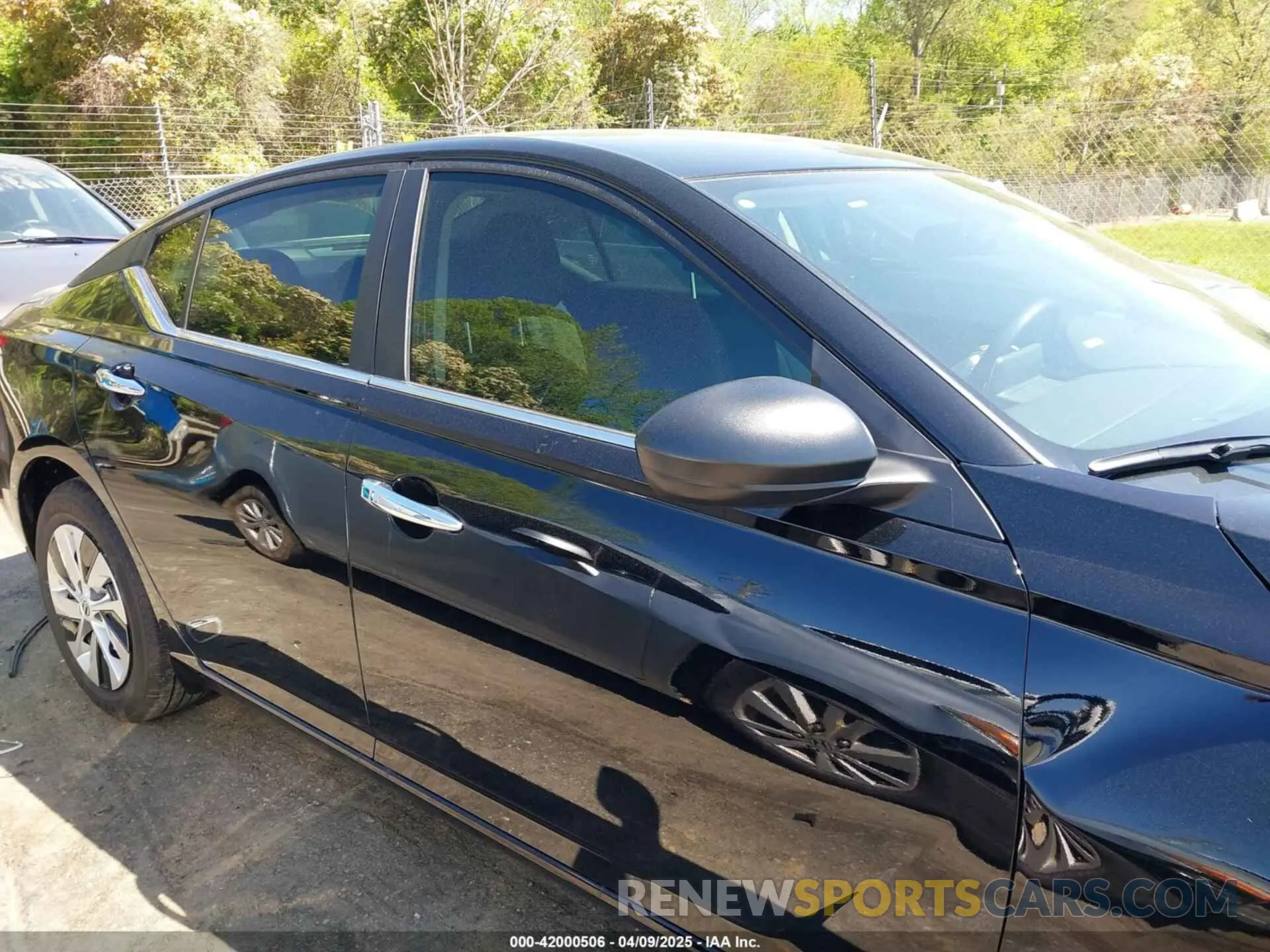 13 fotografías del automóvil dañado 1N4BL4BV1SN317250 NISSAN ALTIMA 2025