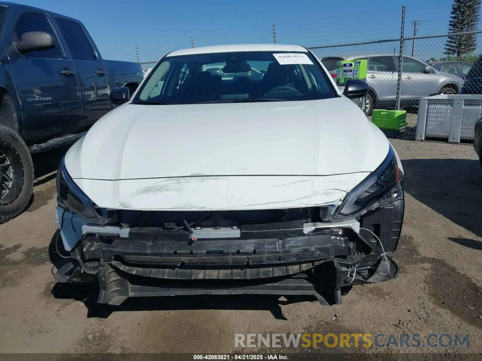 13 fotografías del automóvil dañado 1N4BL4BV5SN309703 NISSAN ALTIMA 2025