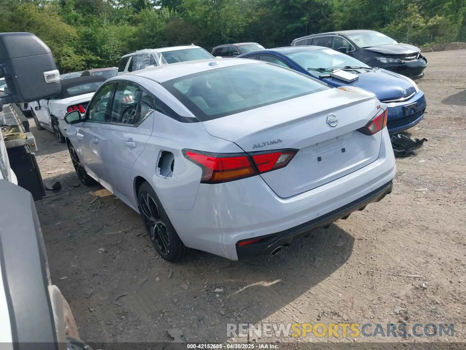 3 fotografías del automóvil dañado 1N4BL4CV0SN361223 NISSAN ALTIMA 2025