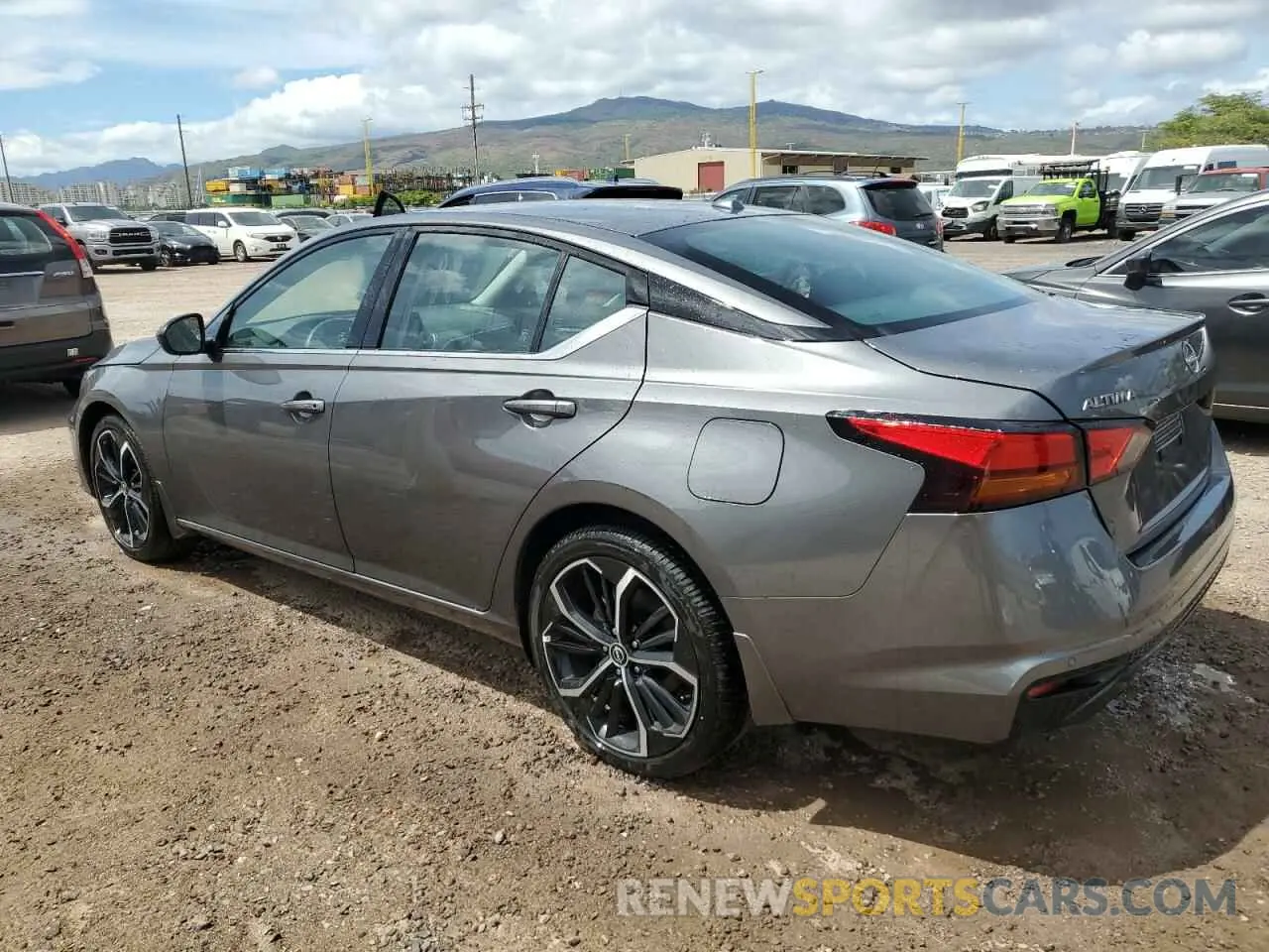 2 fotografías del automóvil dañado 1N4BL4CV2SN303534 NISSAN ALTIMA 2025