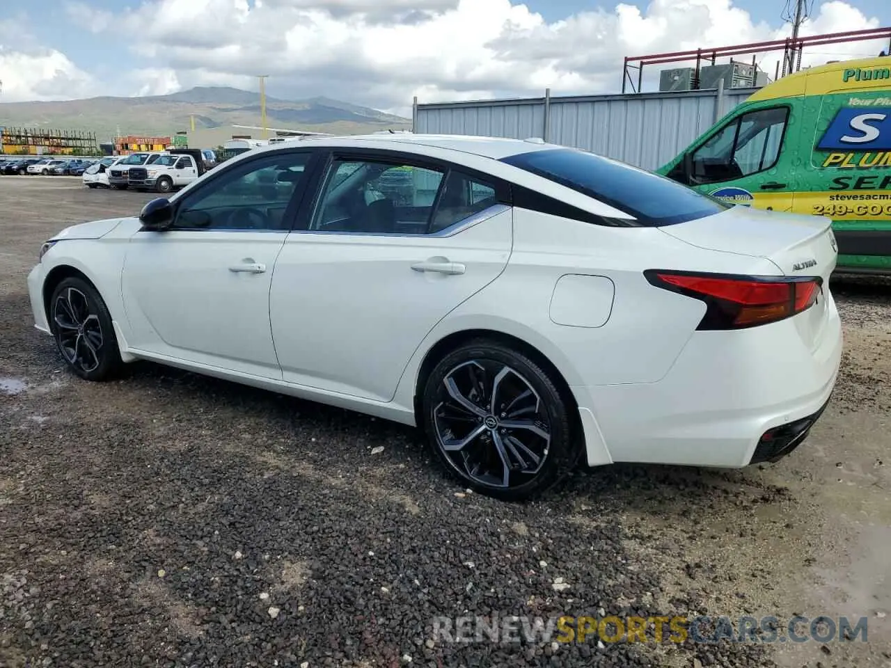2 fotografías del automóvil dañado 1N4BL4CV3SN304806 NISSAN ALTIMA 2025