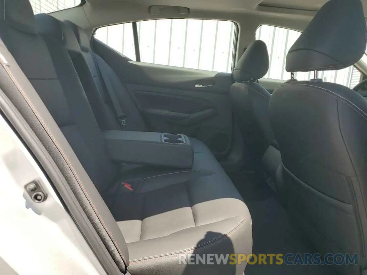 10 fotografías del automóvil dañado 1N4BL4CV4SN360818 NISSAN ALTIMA 2025