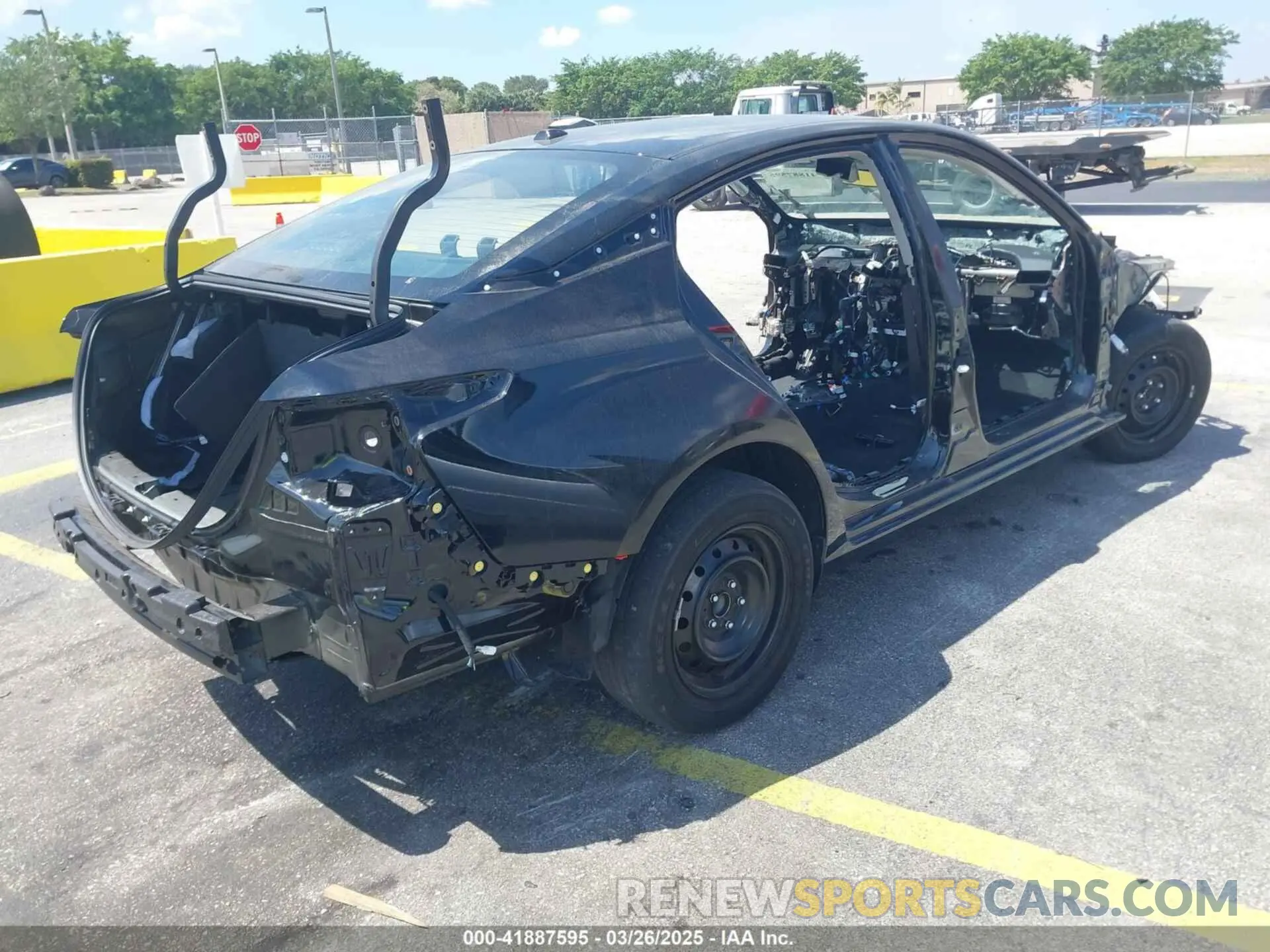 4 fotografías del automóvil dañado 1N4BL4CV4SN363170 NISSAN ALTIMA 2025