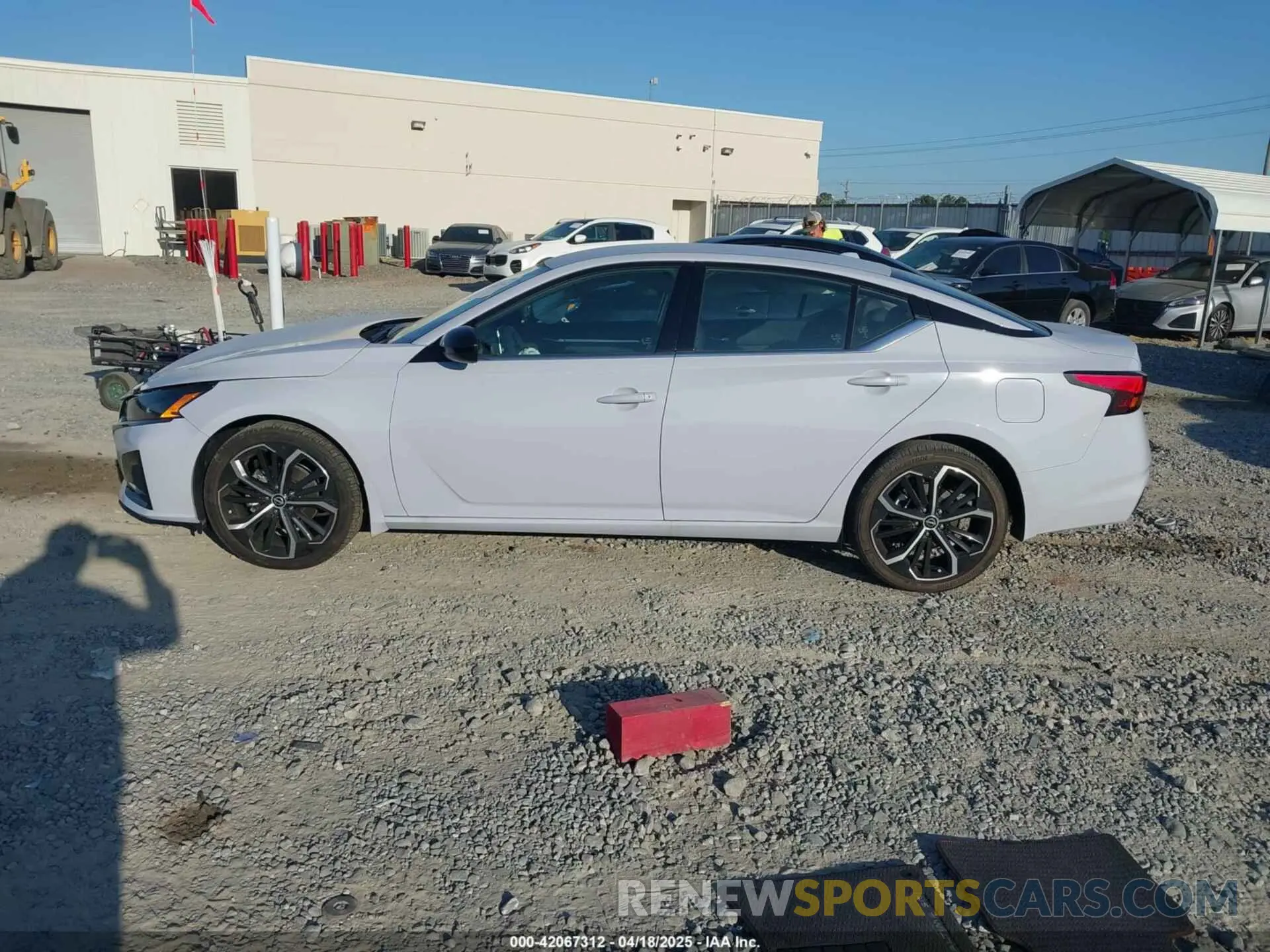 14 fotografías del automóvil dañado 1N4BL4CV7SN354284 NISSAN ALTIMA 2025