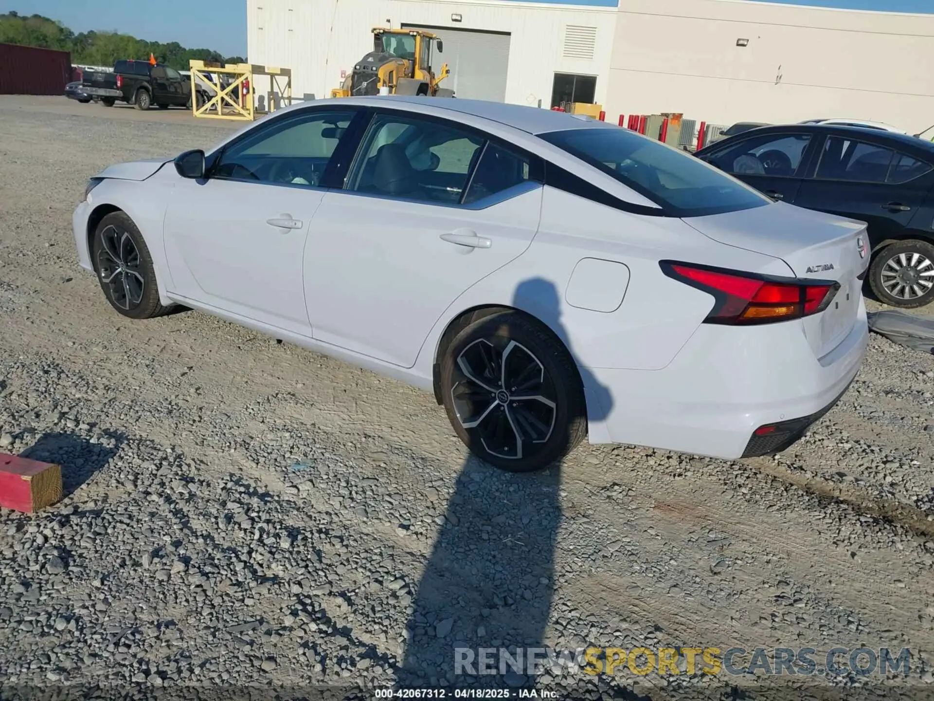 3 fotografías del automóvil dañado 1N4BL4CV7SN354284 NISSAN ALTIMA 2025