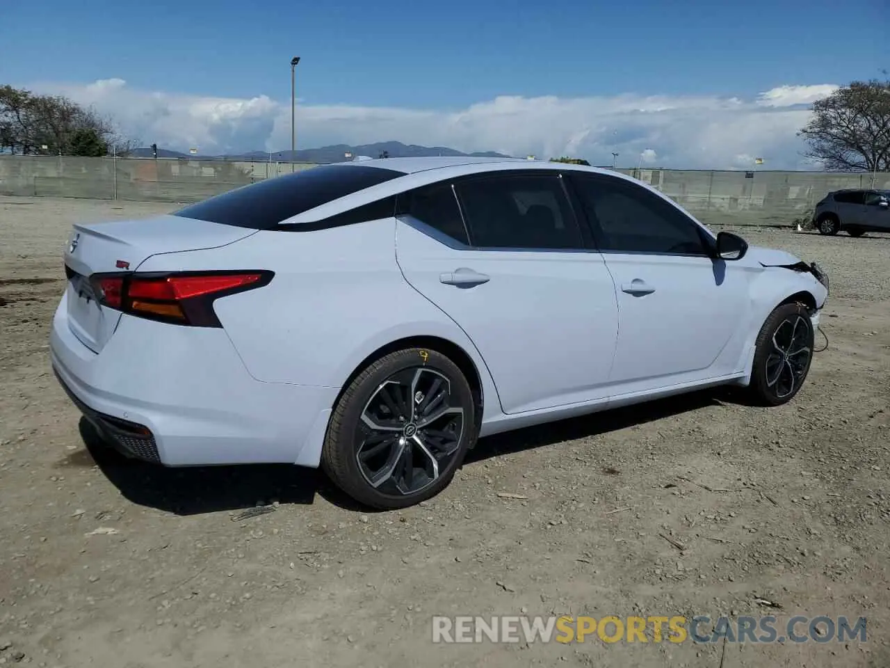 3 fotografías del automóvil dañado 1N4BL4CVXSN340945 NISSAN ALTIMA 2025