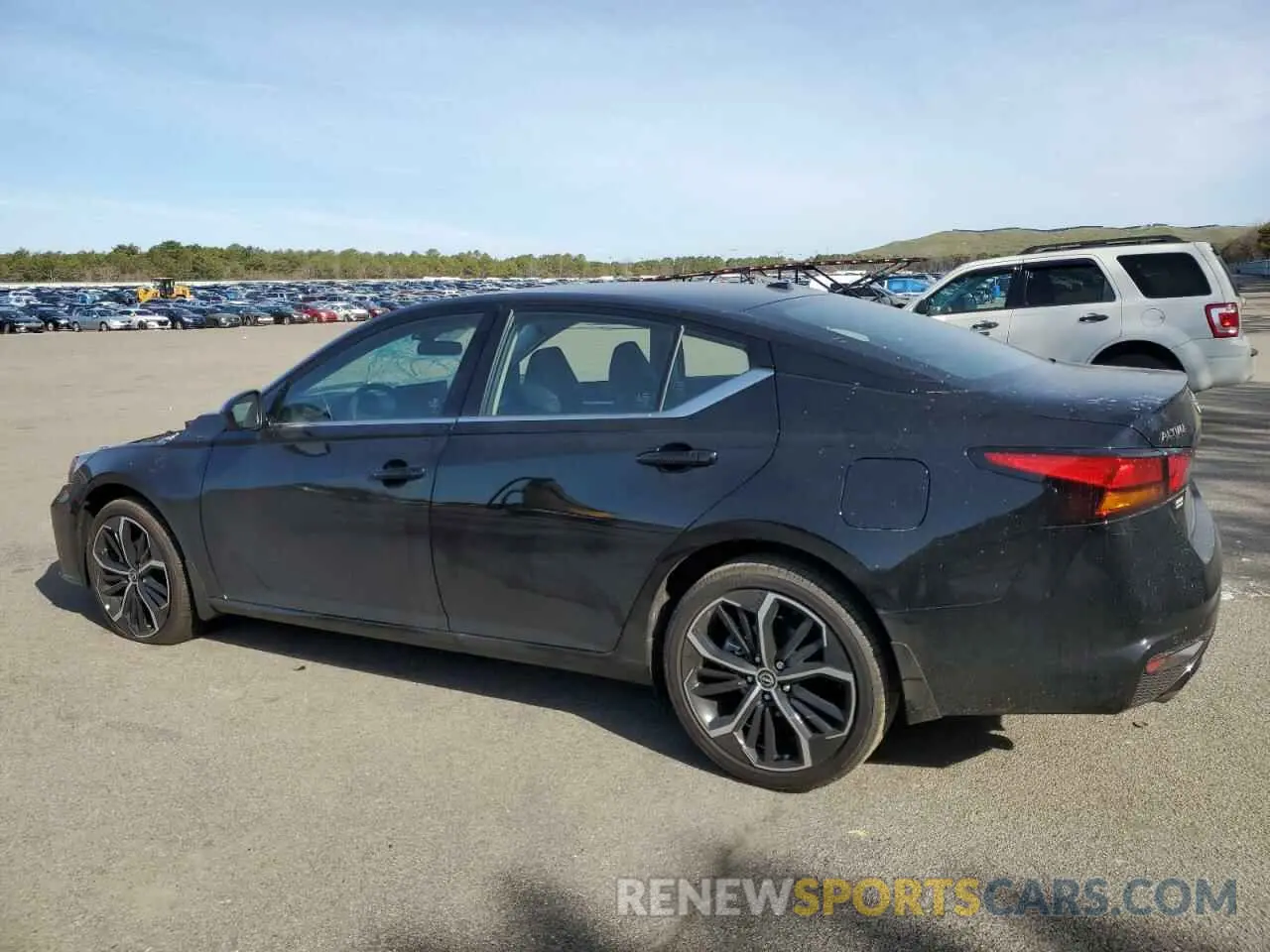 2 fotografías del automóvil dañado 1N4BL4CW1SN346643 NISSAN ALTIMA 2025