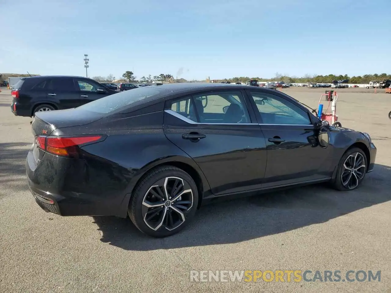 3 fotografías del automóvil dañado 1N4BL4CW1SN346643 NISSAN ALTIMA 2025