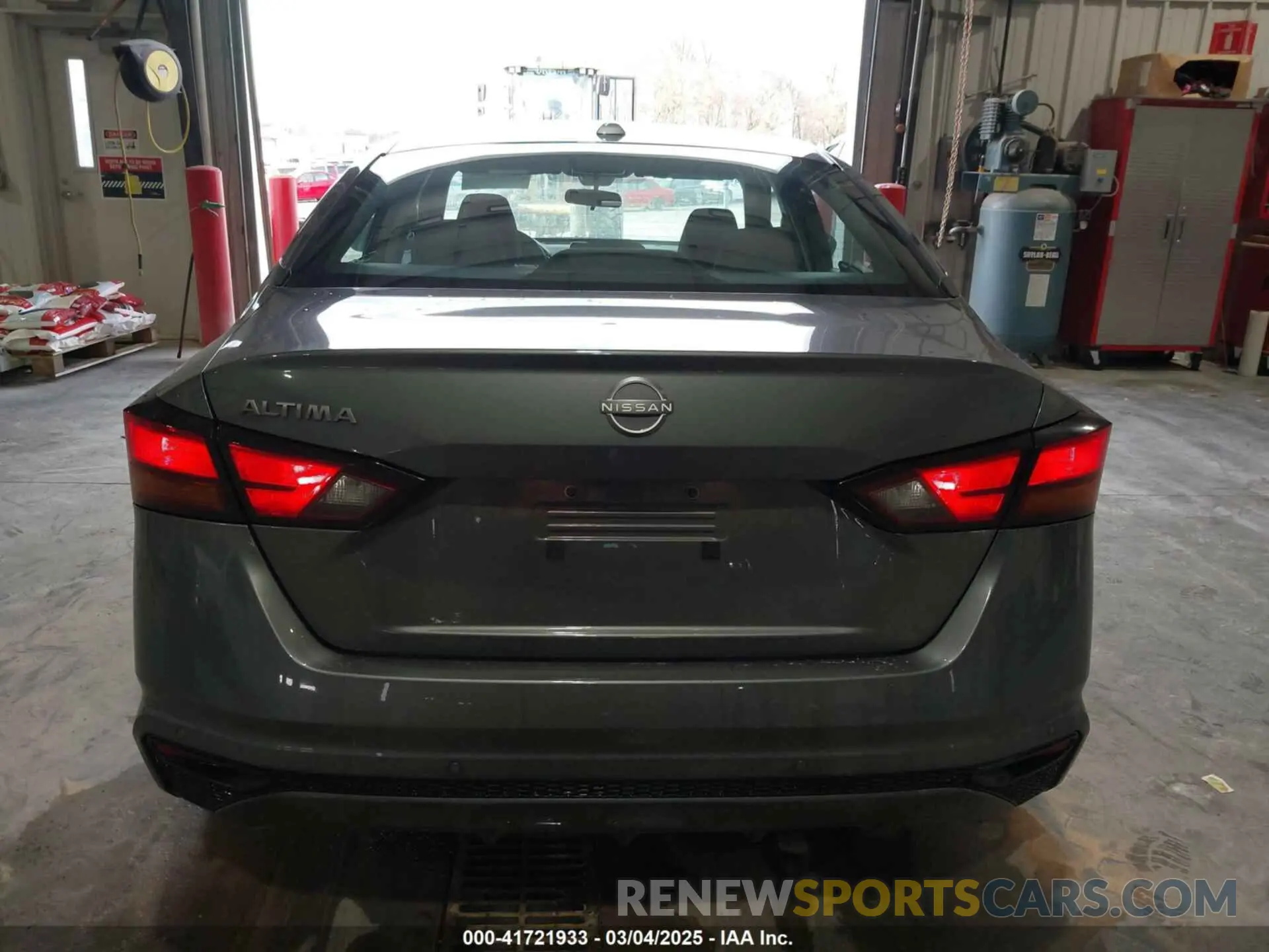 16 fotografías del automóvil dañado 1N4BL4DV0SN302395 NISSAN ALTIMA 2025
