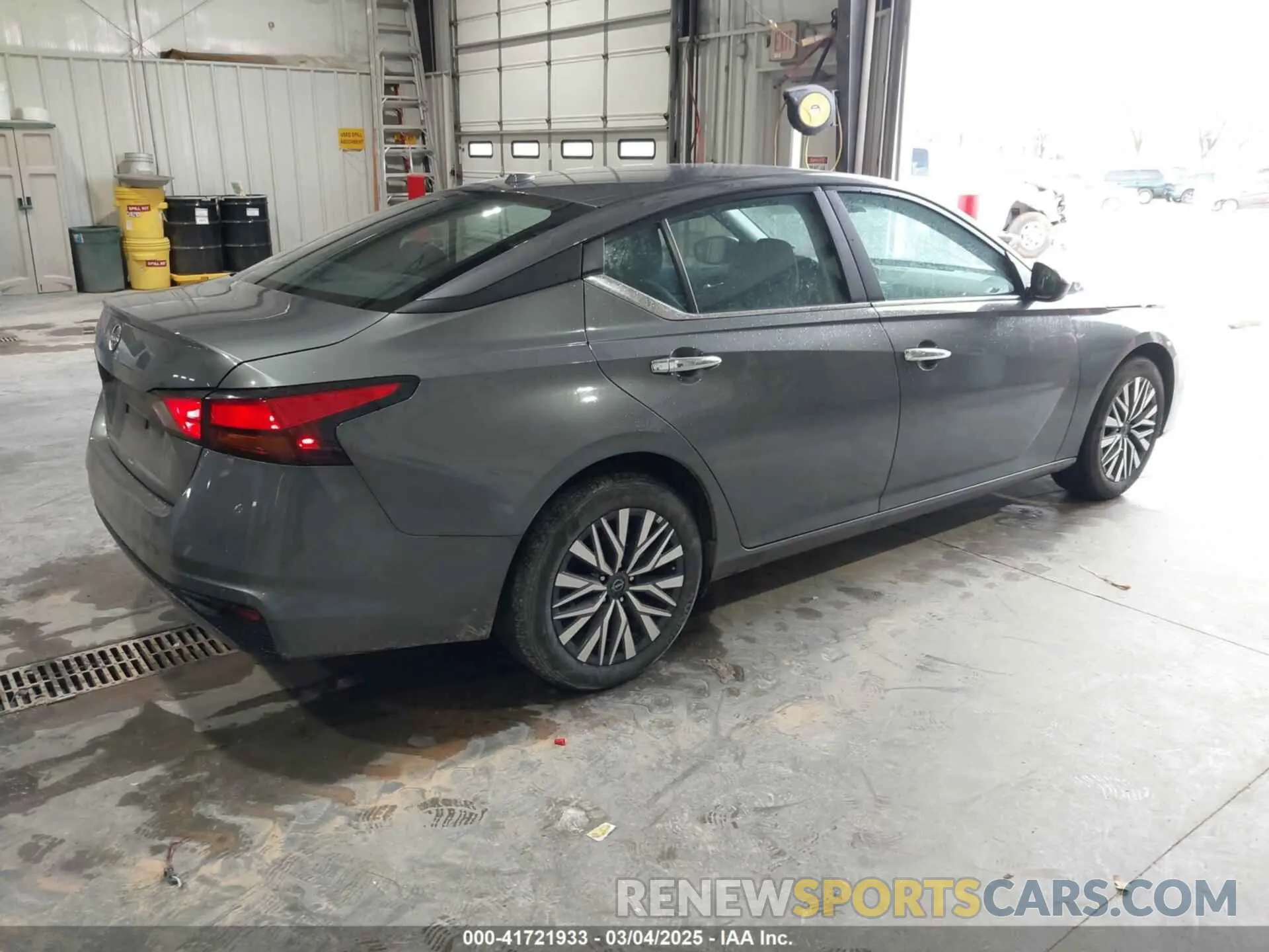 4 fotografías del automóvil dañado 1N4BL4DV0SN302395 NISSAN ALTIMA 2025
