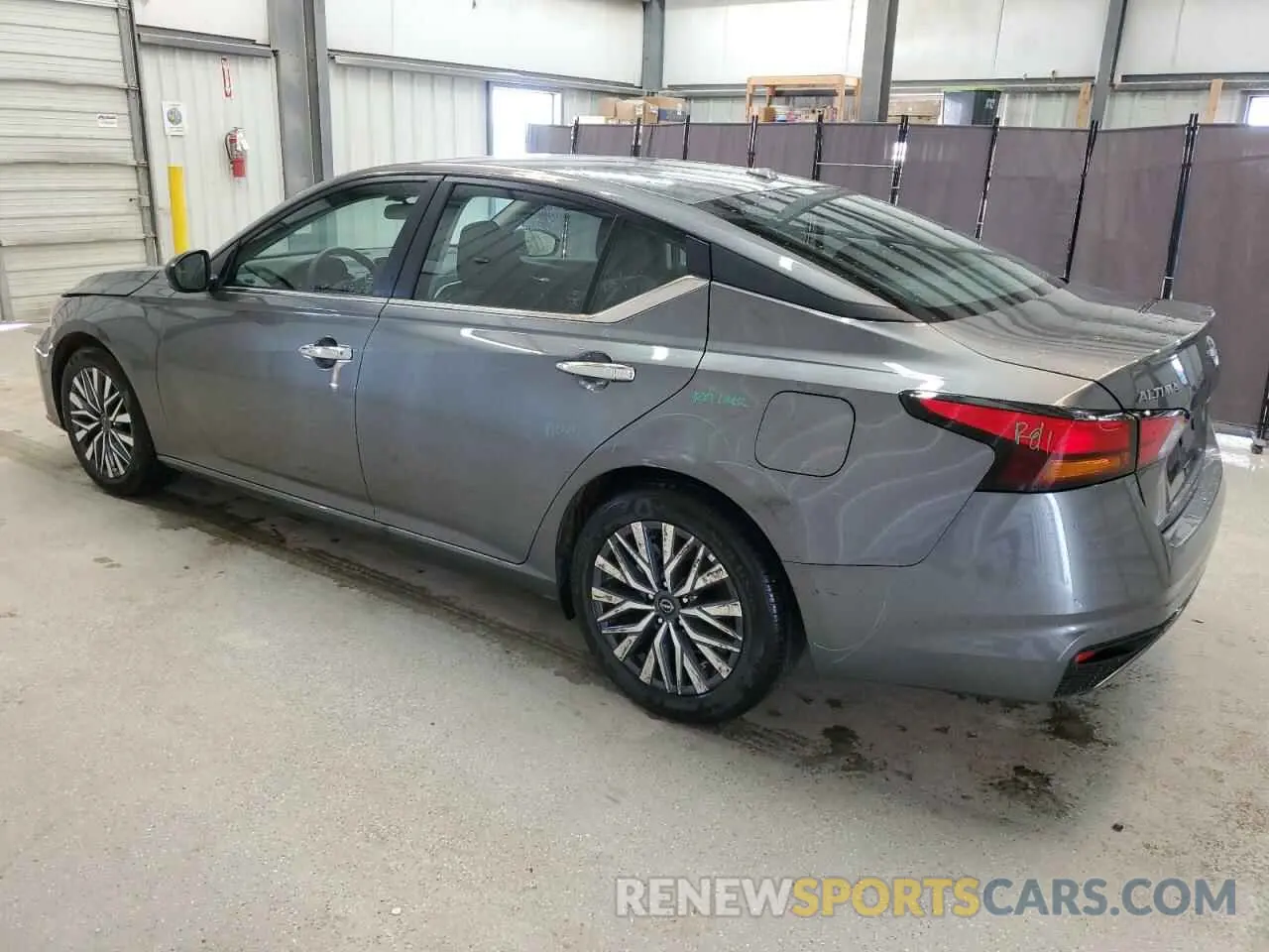 2 fotografías del automóvil dañado 1N4BL4DV0SN349961 NISSAN ALTIMA 2025