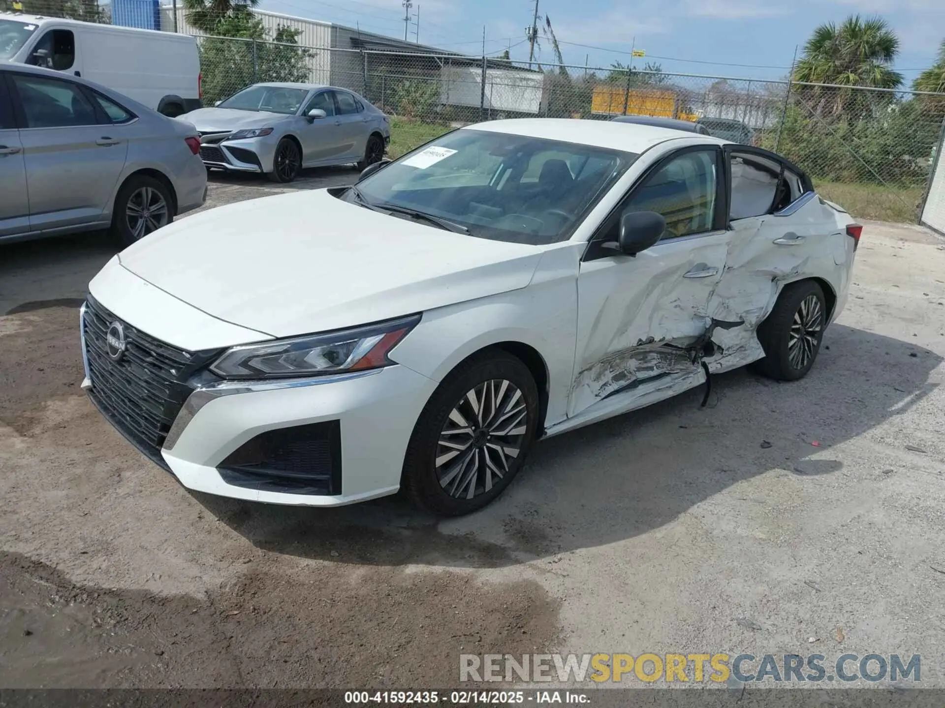 2 fotografías del automóvil dañado 1N4BL4DV1SN308559 NISSAN ALTIMA 2025