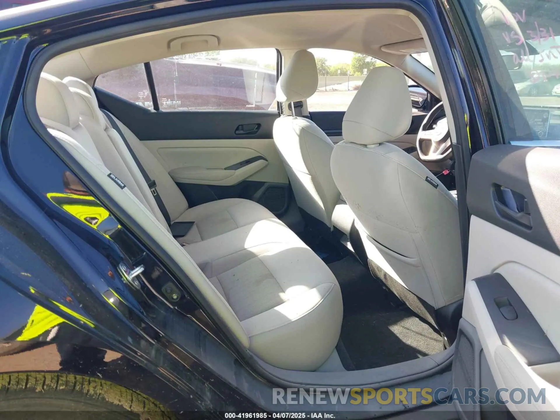 8 fotografías del automóvil dañado 1N4BL4DV1SN316421 NISSAN ALTIMA 2025