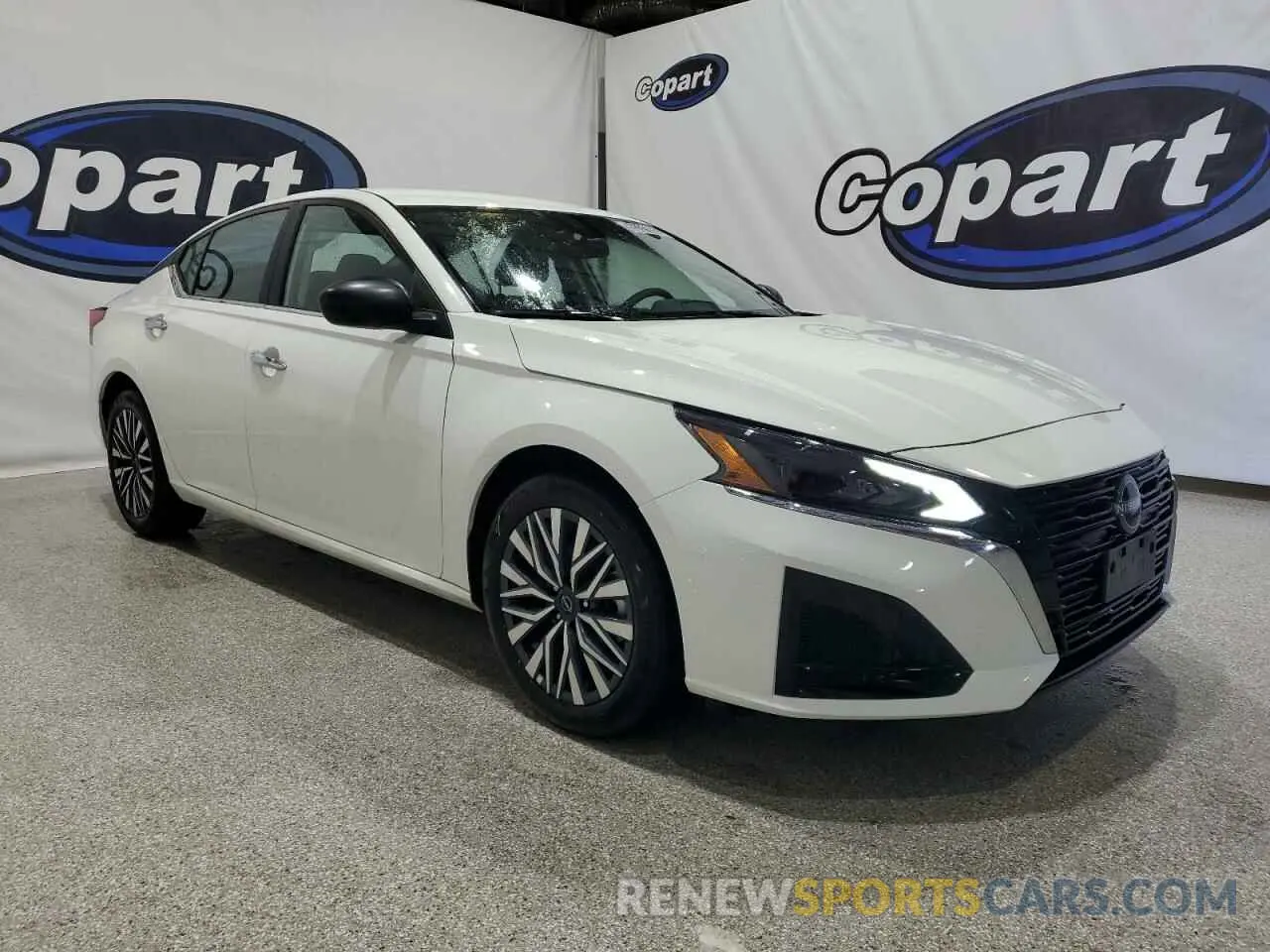 4 fotografías del automóvil dañado 1N4BL4DV1SN319254 NISSAN ALTIMA 2025