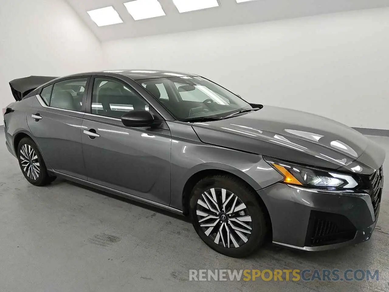 4 fotografías del automóvil dañado 1N4BL4DV1SN321229 NISSAN ALTIMA 2025