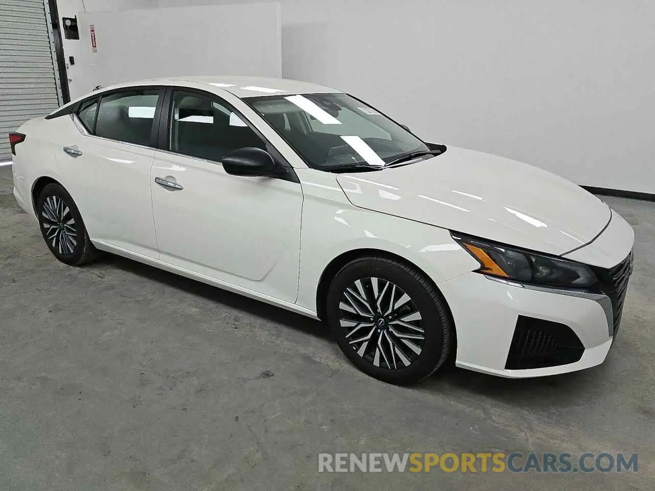 4 fotografías del automóvil dañado 1N4BL4DV1SN324311 NISSAN ALTIMA 2025