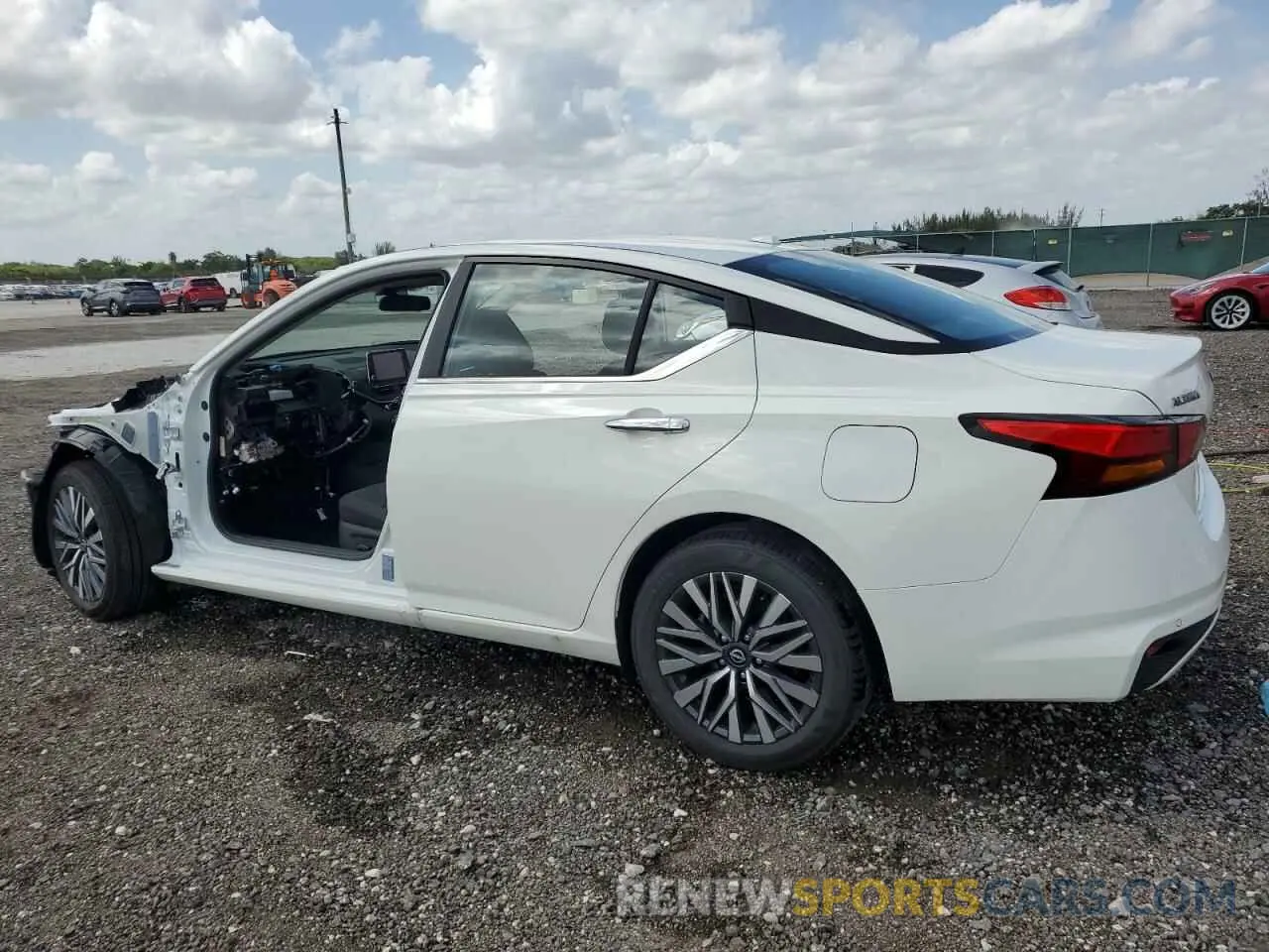 2 fotografías del automóvil dañado 1N4BL4DV1SN354778 NISSAN ALTIMA 2025