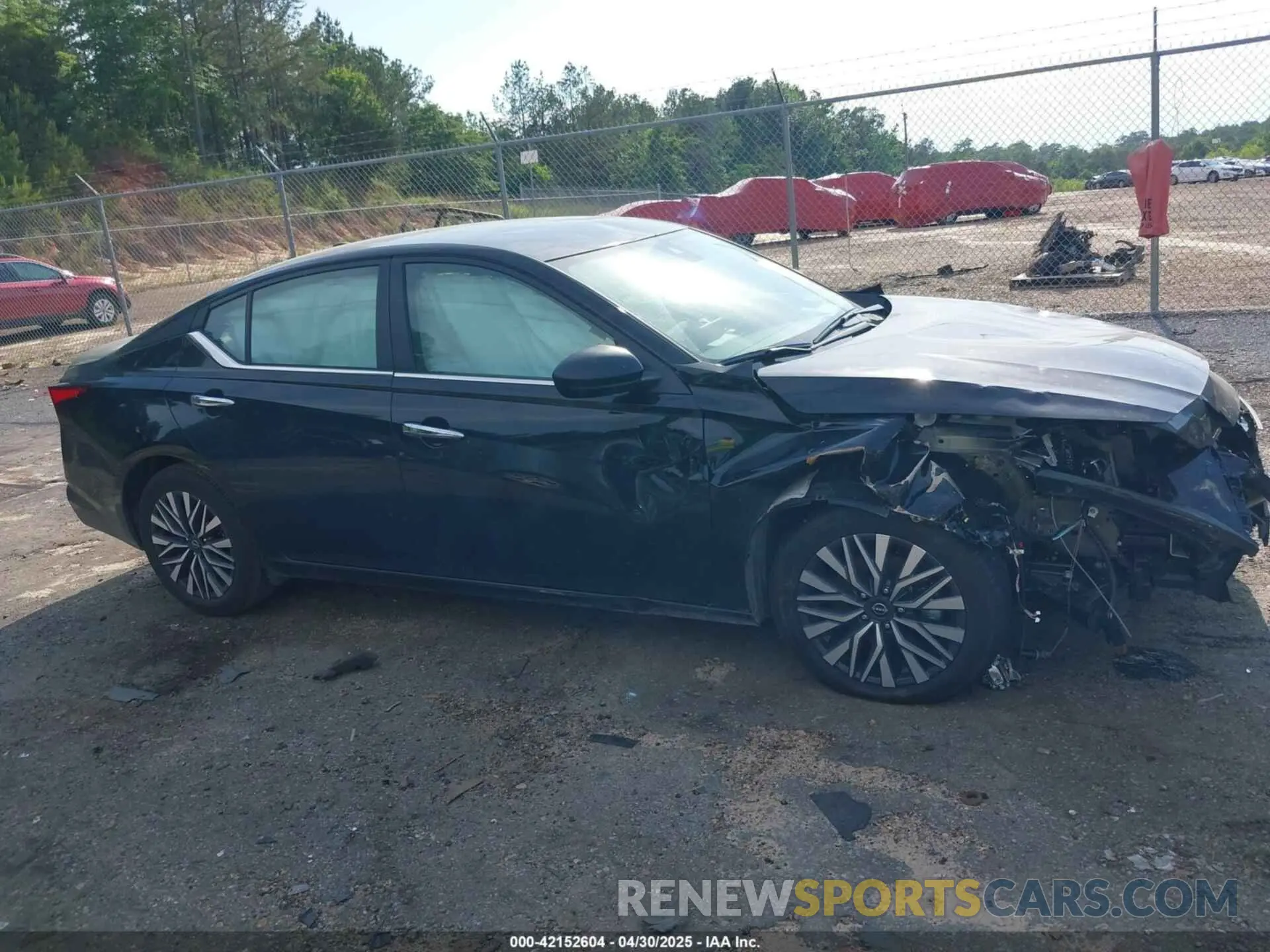 13 fotografías del automóvil dañado 1N4BL4DV2SN307873 NISSAN ALTIMA 2025
