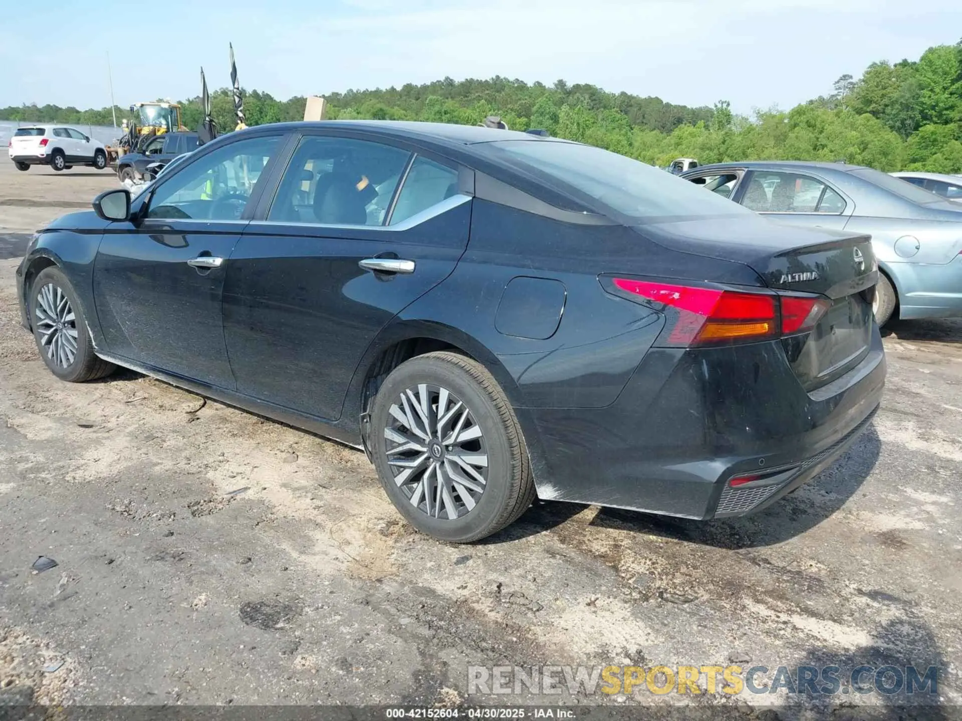 3 fotografías del automóvil dañado 1N4BL4DV2SN307873 NISSAN ALTIMA 2025