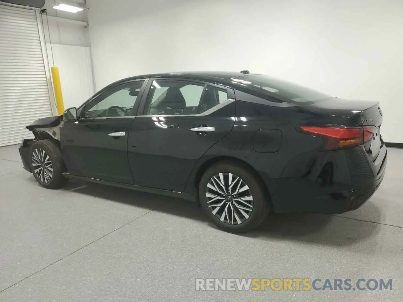2 fotografías del automóvil dañado 1N4BL4DV2SN345300 NISSAN ALTIMA 2025